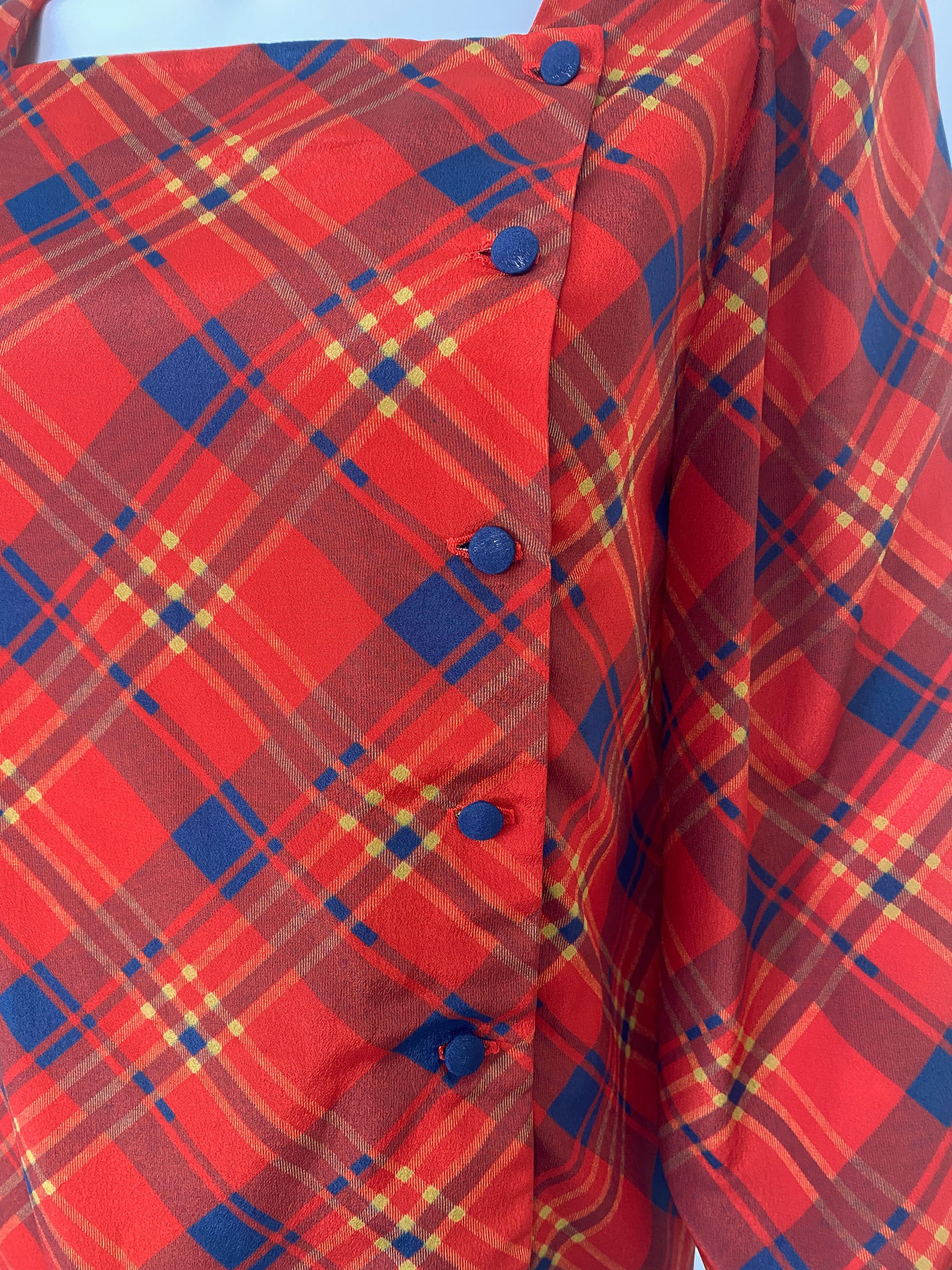 Vintage 1980s Silky Polyester Blouse Top Red and Blue Tartan Size 6/8 For Sale 6
