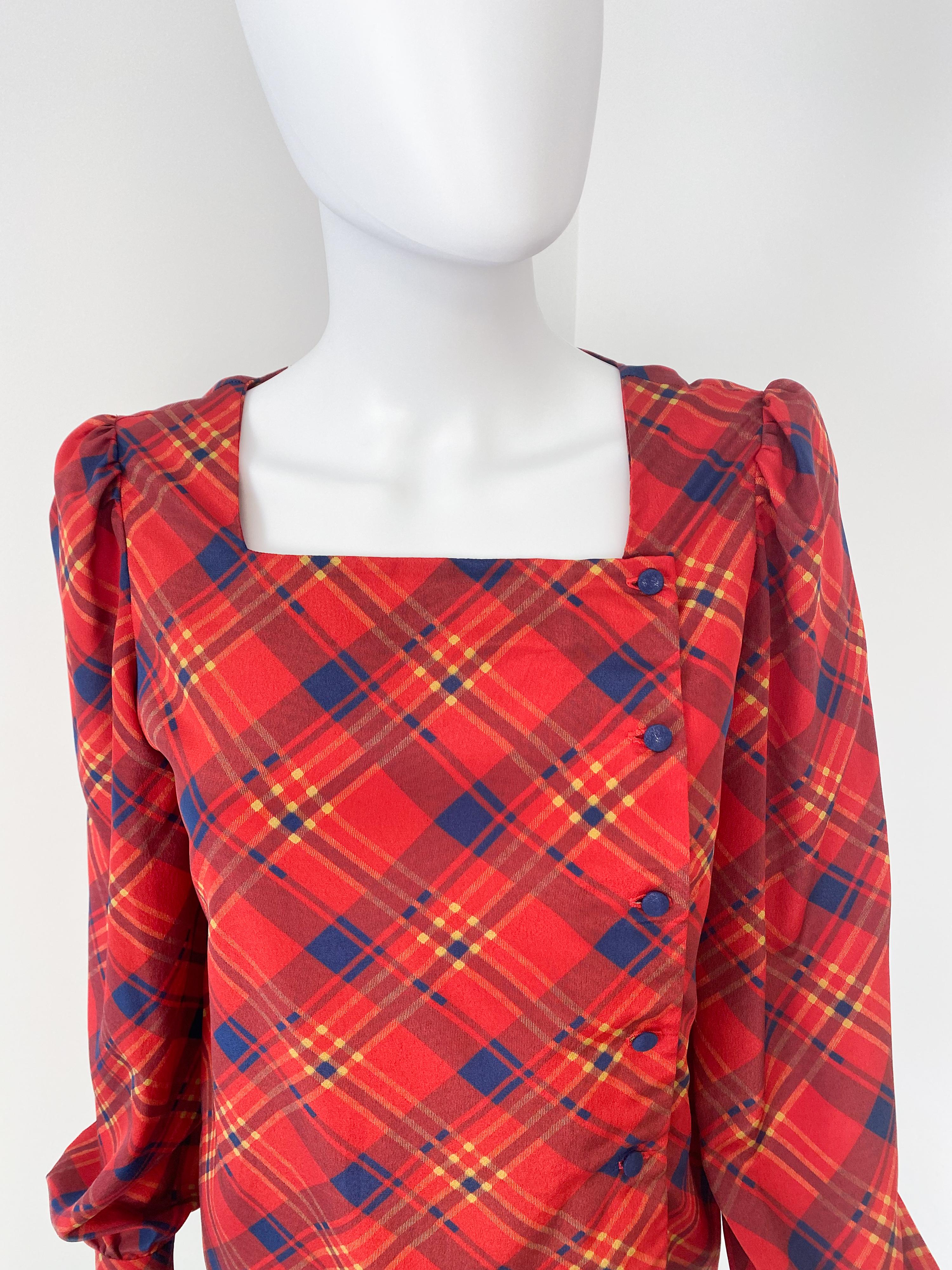 Vintage 1980s Silky Polyester Blouse Top Red and Blue Tartan Size 6/8 For Sale 1