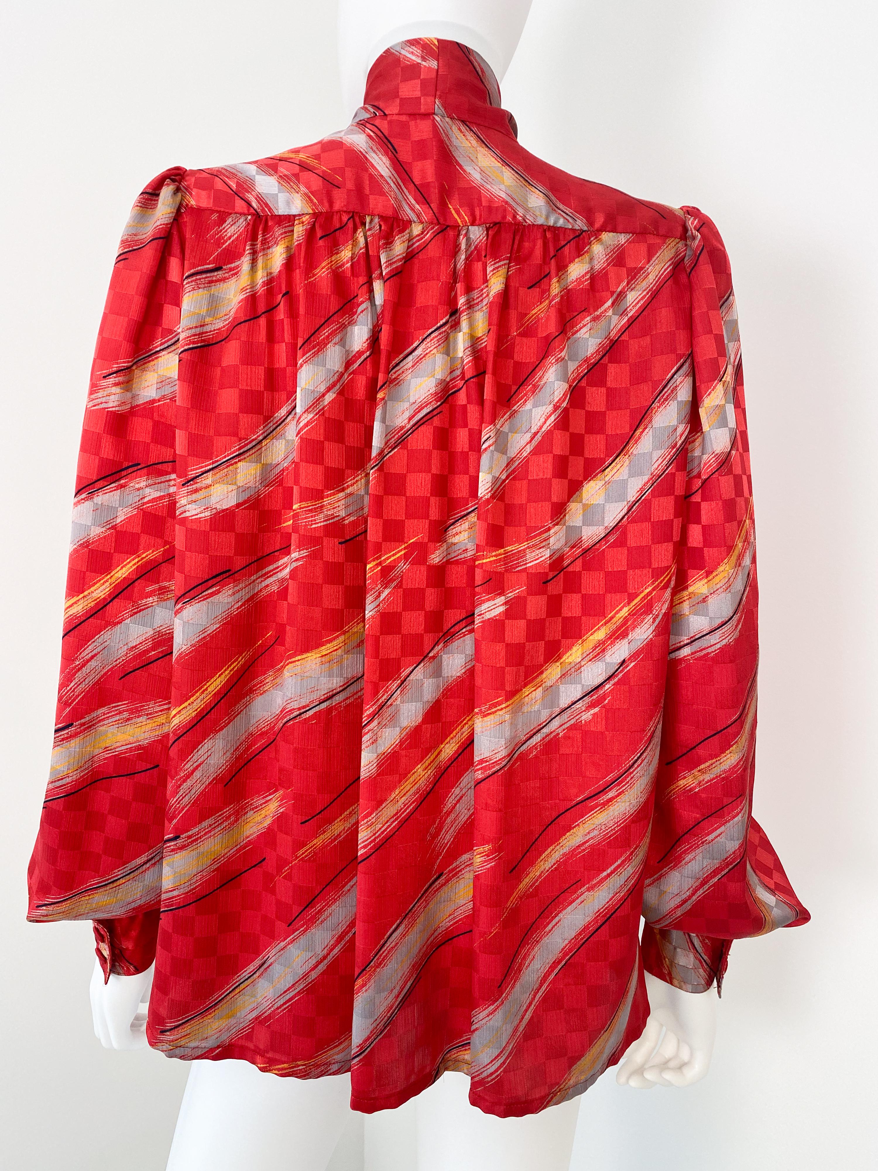 Vintage 1980s Silky Polyester Blouse Top Red and Gray Slashes Size 10/12 For Sale 6