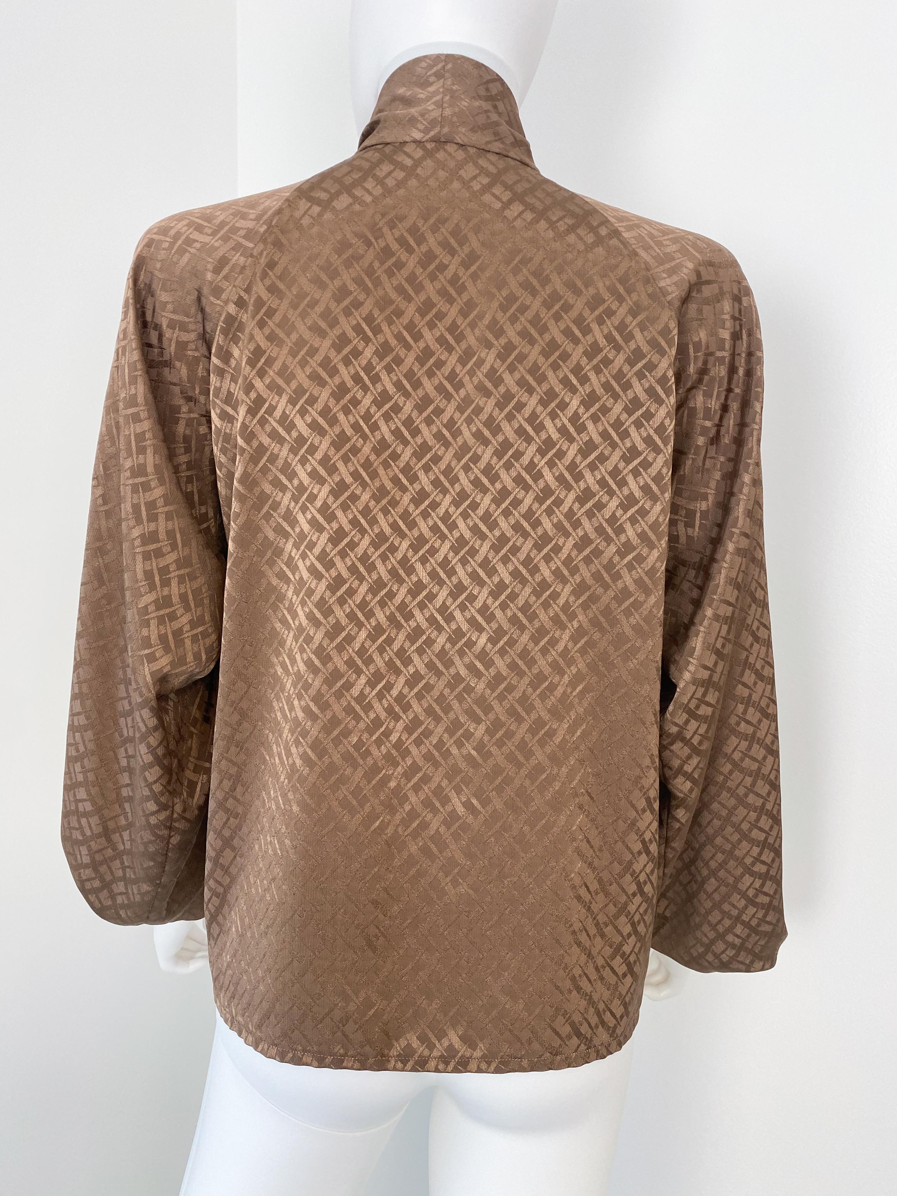 Vintage 1980s Silky Polyester Bow Blouse Top Brown Geometric Print Size 6/8 For Sale 4
