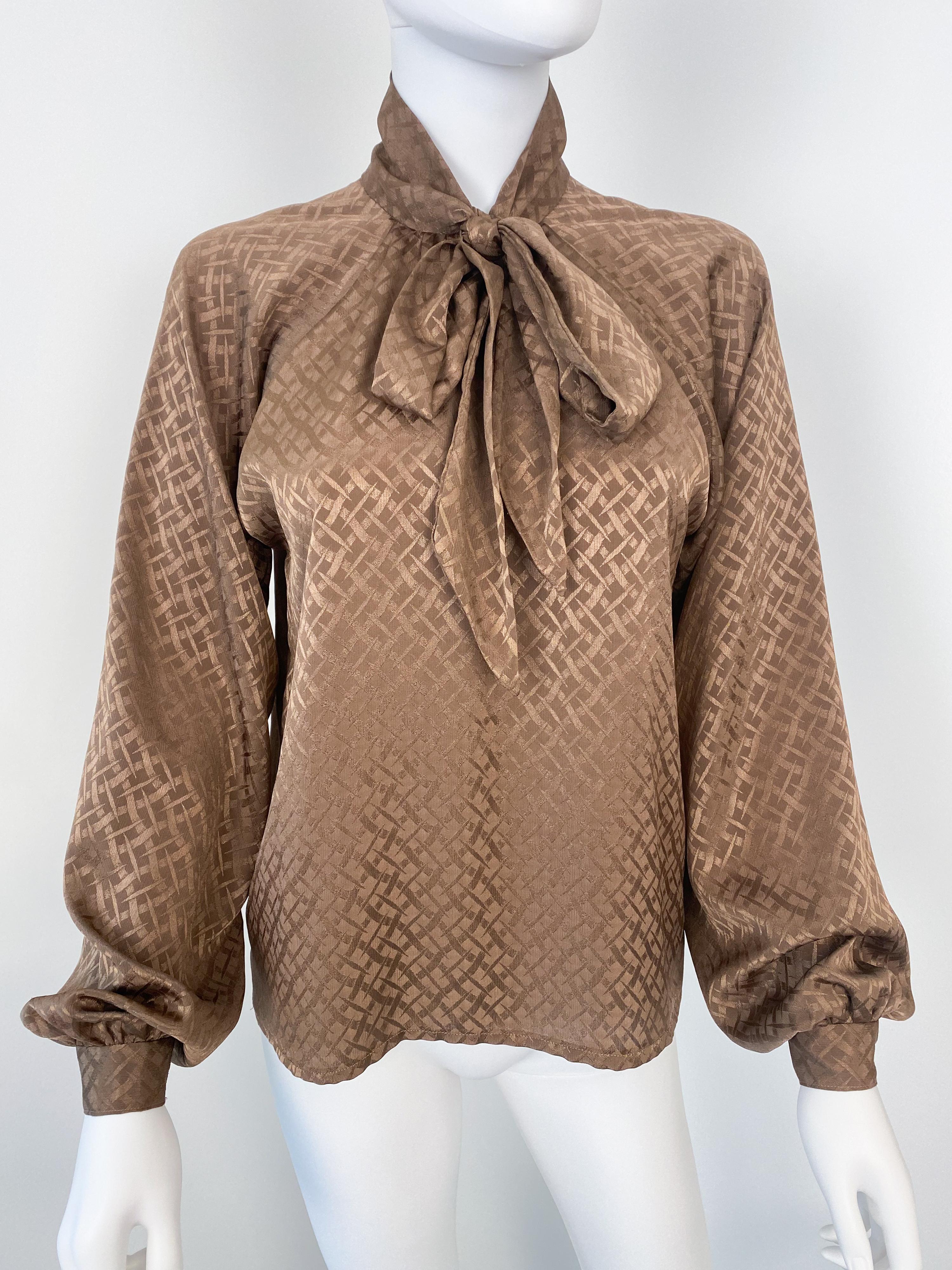 Vintage 1980s Silky Polyester Bow Blouse Top Brown Geometric Print Size 6/8 For Sale 5