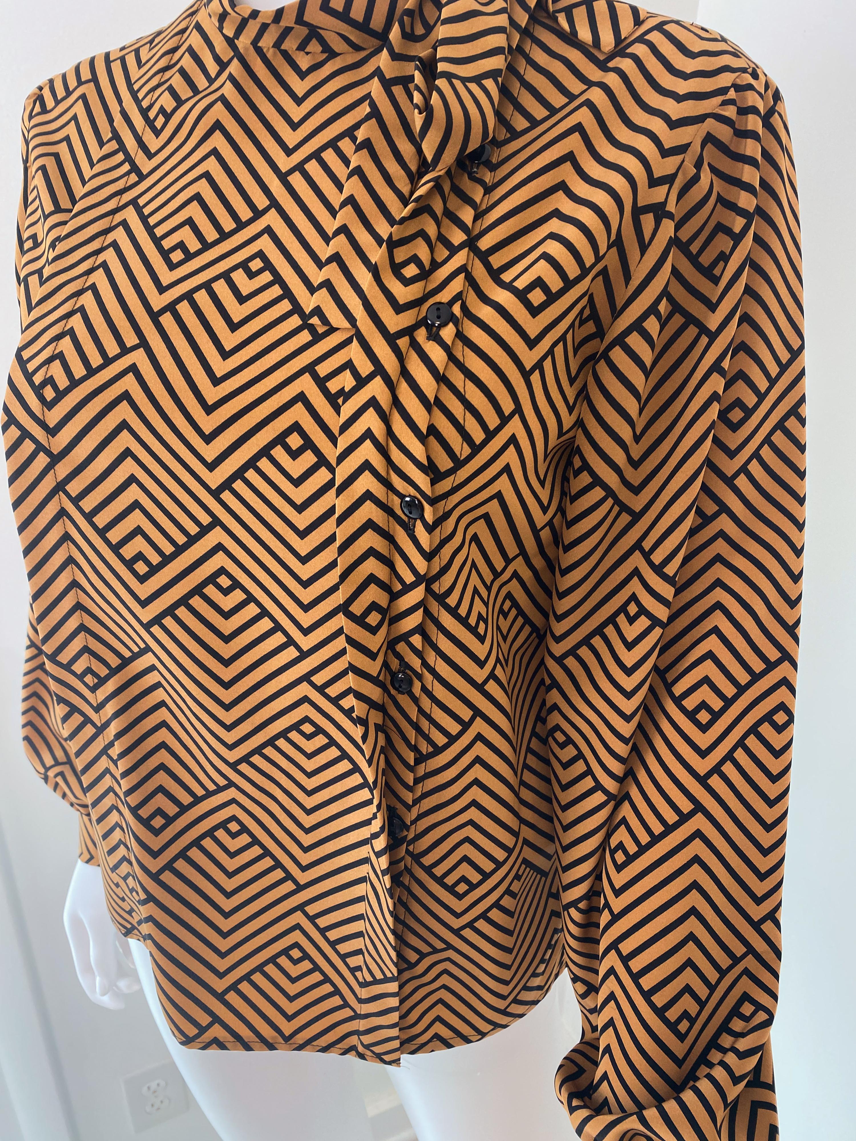 Camicetta con fiocco in poliestere setoso anni '80, ZigZag Orange, taglia 6/8 in vendita 1