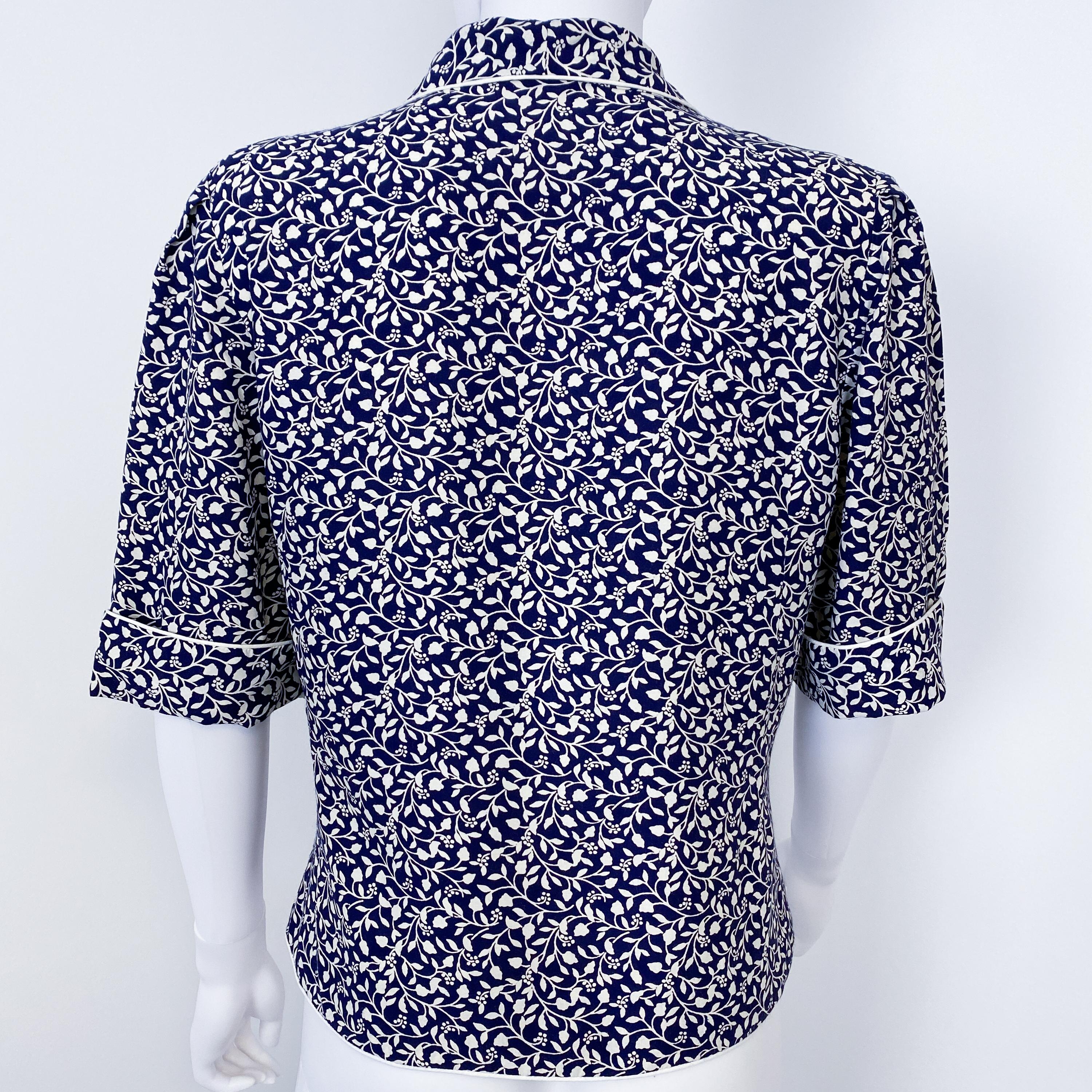 Tailleur jupe bleu et blanc en viscose soie des années 1980 avec manches courtes Taille 8 en vente 7