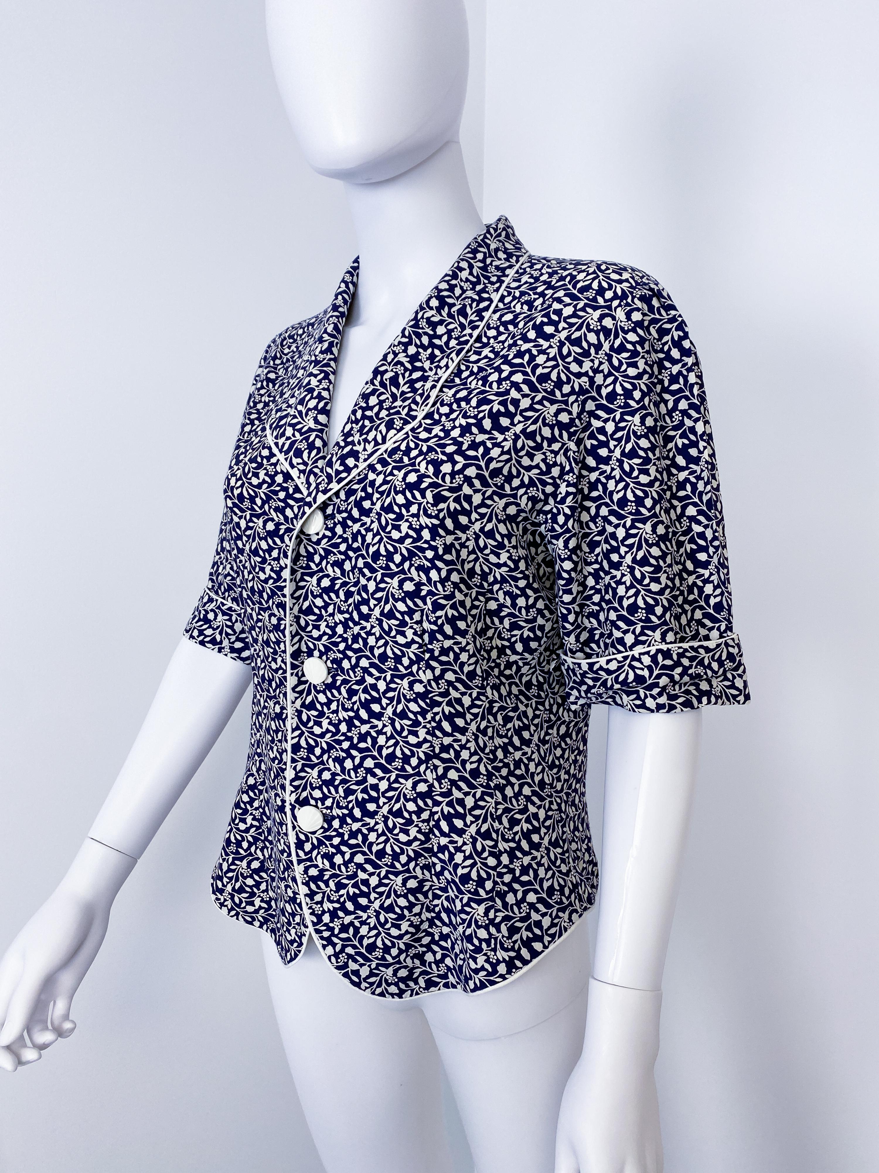Tailleur jupe bleu et blanc en viscose soie des années 1980 avec manches courtes Taille 8 en vente 9