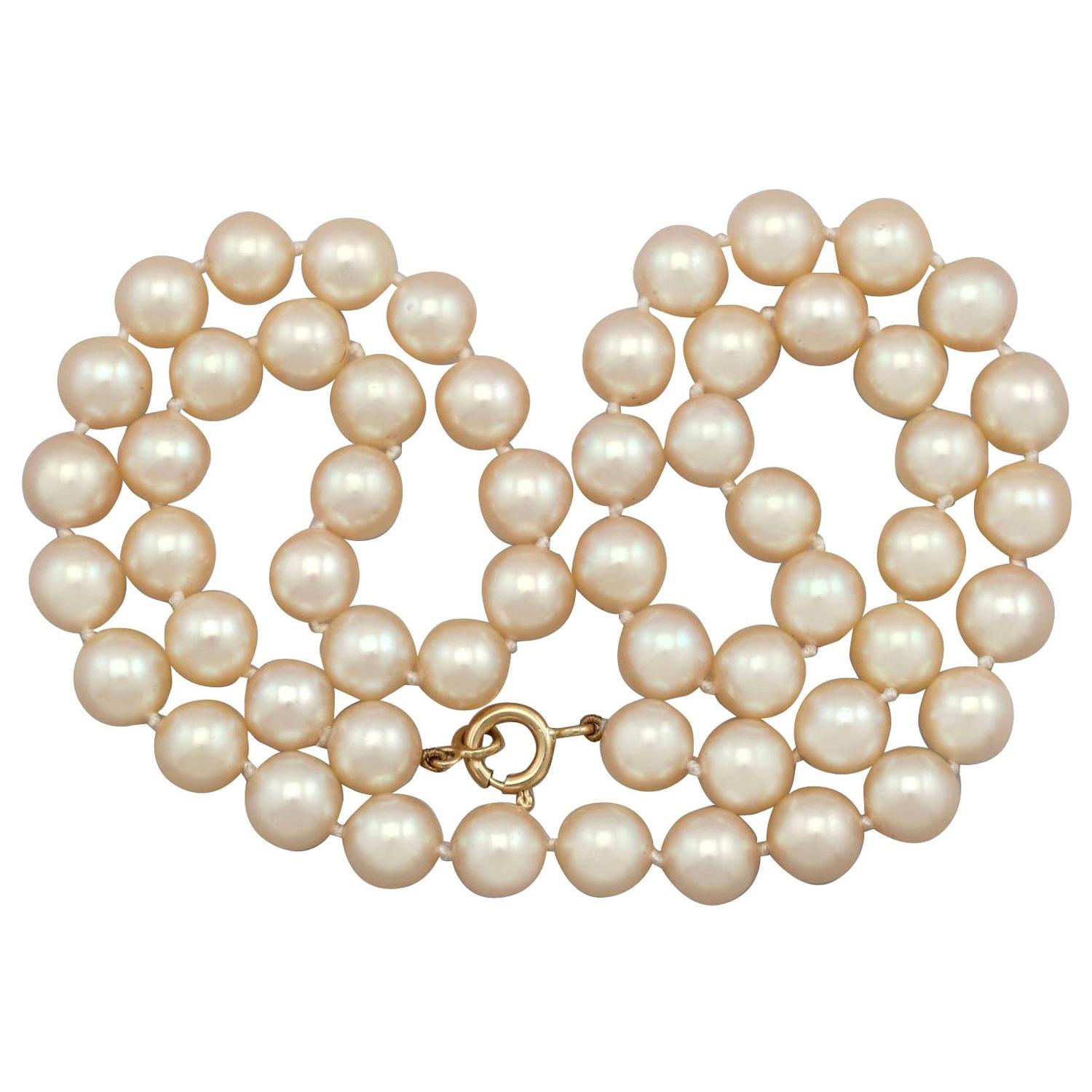 What is a pearl clasp?