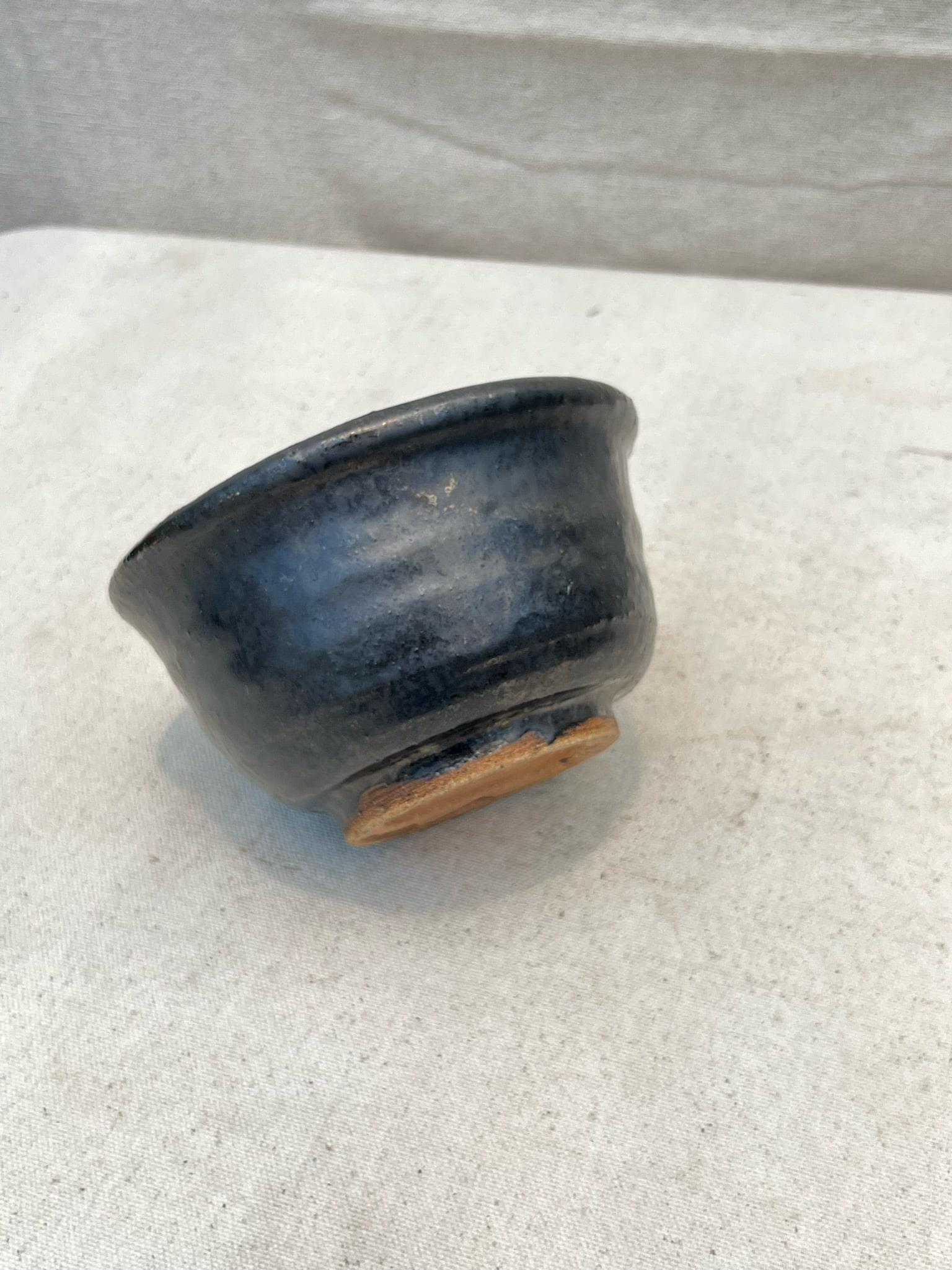 Vintage 1980s Small Black Asian Bowl For Sale 2