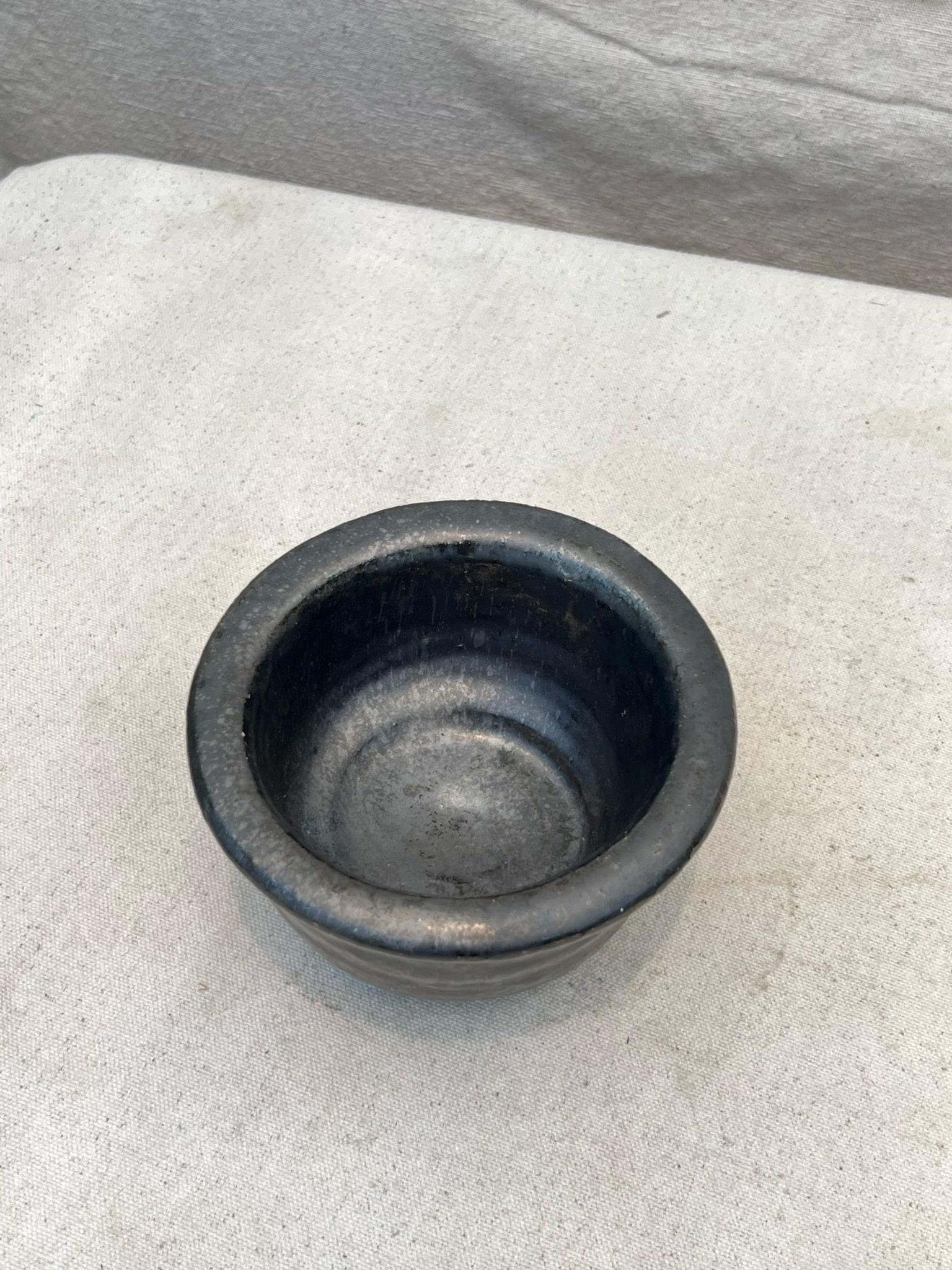Vintage 1980s Small Black Asian Bowl For Sale 1