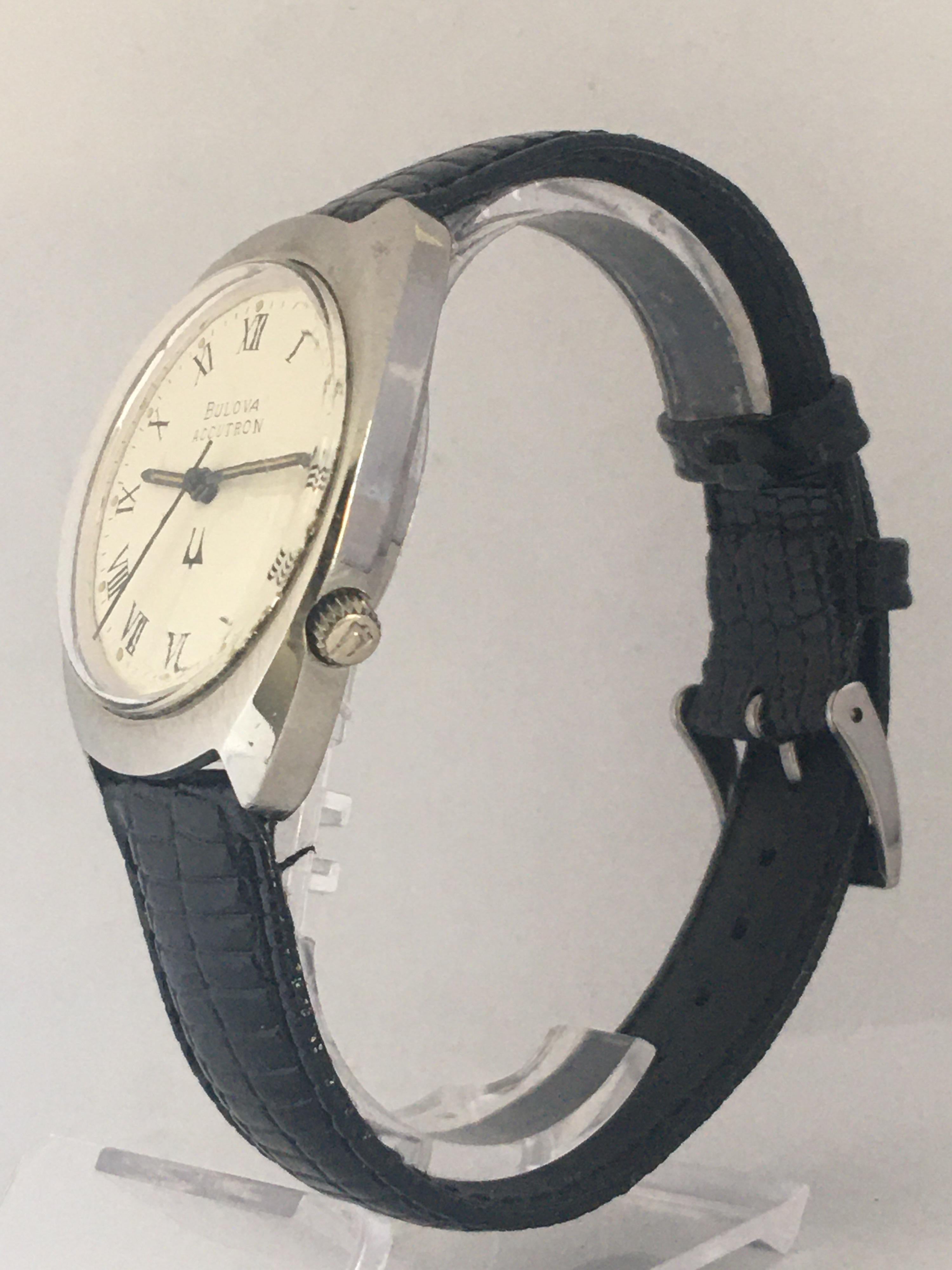 Vintage 1980s Stainless Steel Bulova Accutron Watch In Good Condition For Sale In Carlisle, GB