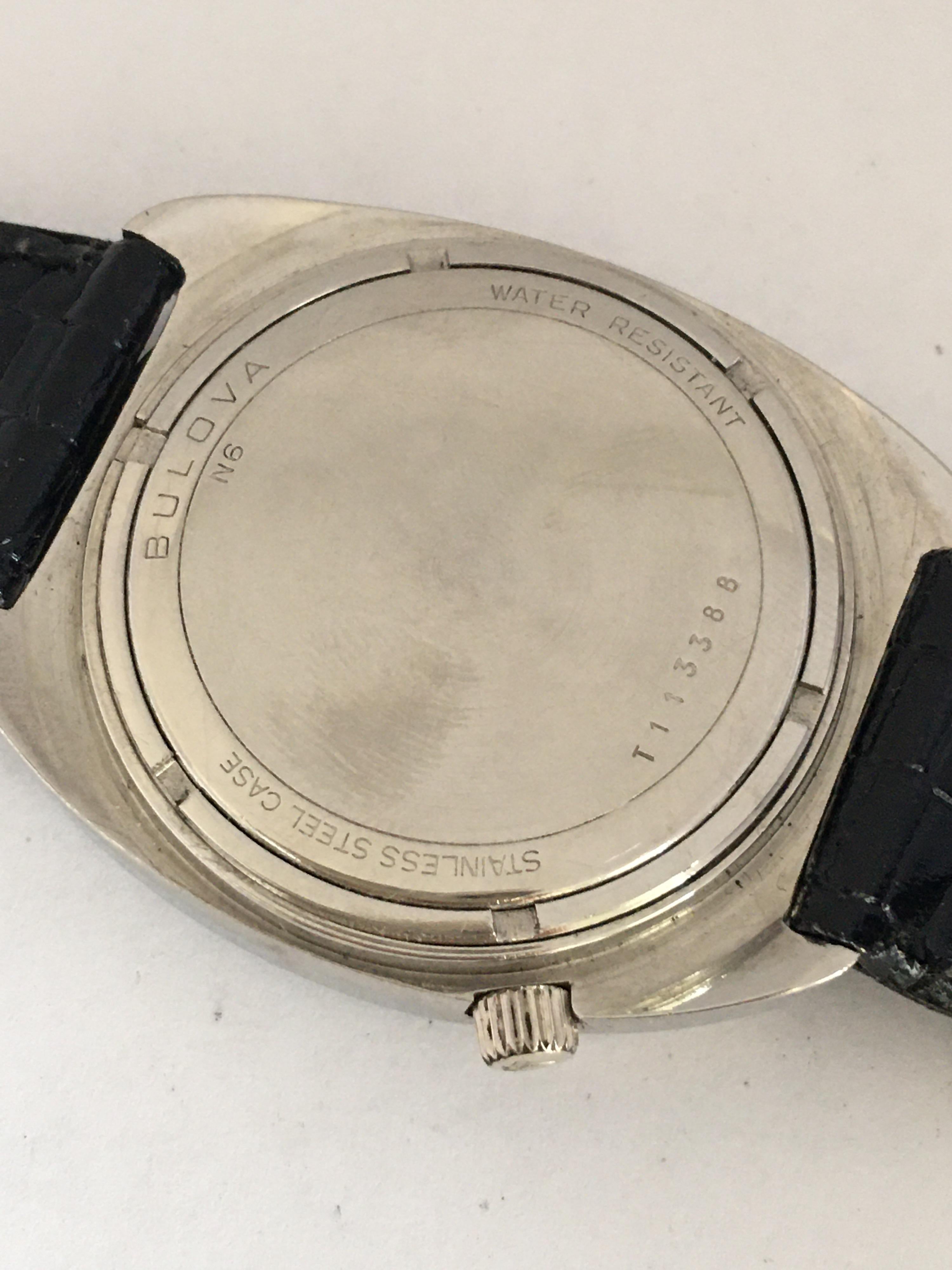 Vintage 1980s Stainless Steel Bulova Accutron Watch For Sale 2
