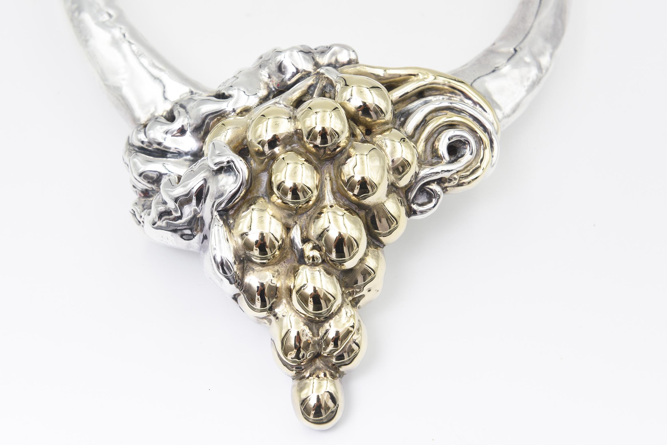 Donna Vintage 1980s Sterling Silver Bib Necklace With Structural Grape Design in vendita