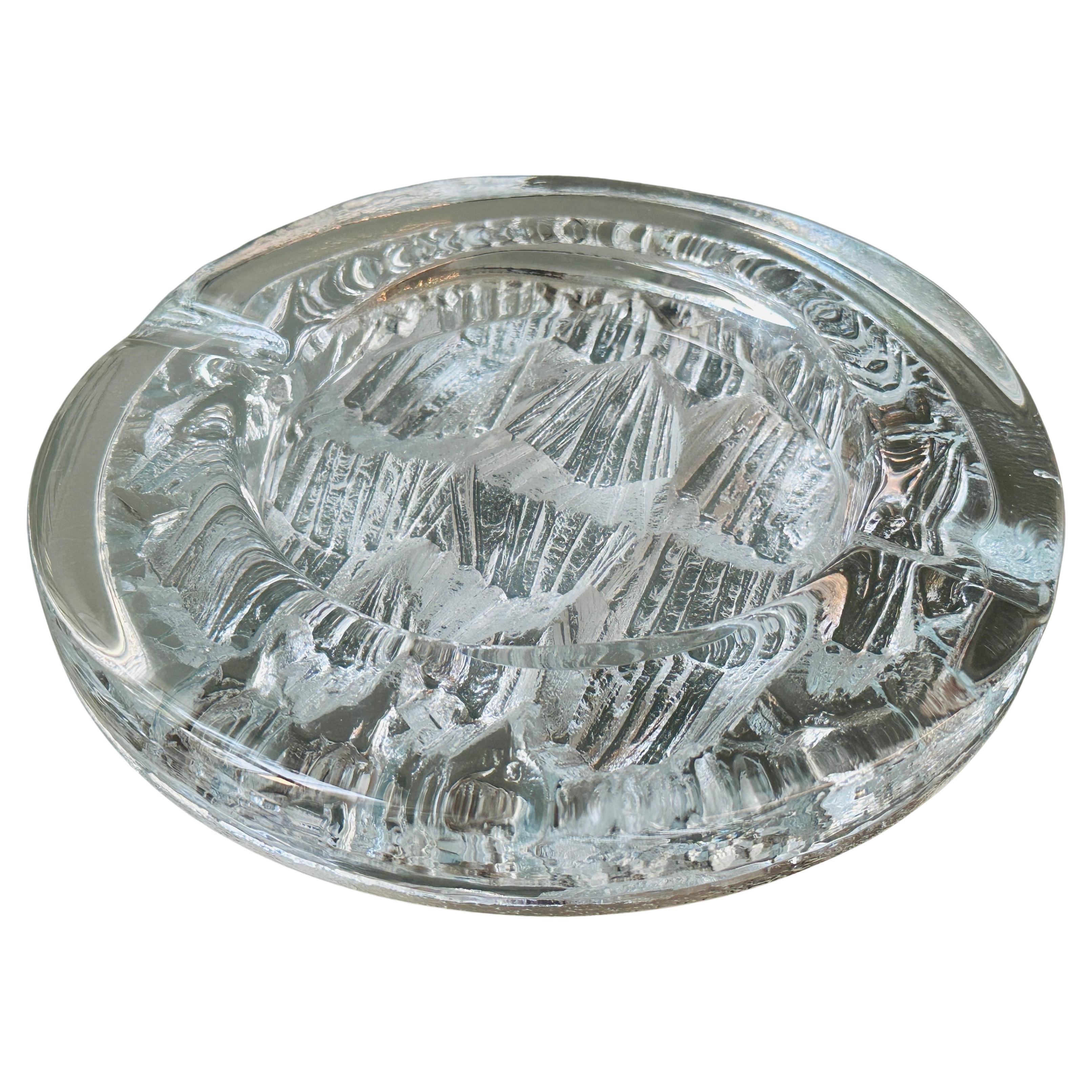 Vintage 1980s Schwedisch Nybro Glasbruk "Eisberg" Glas Aschenbecher von Paul Isling