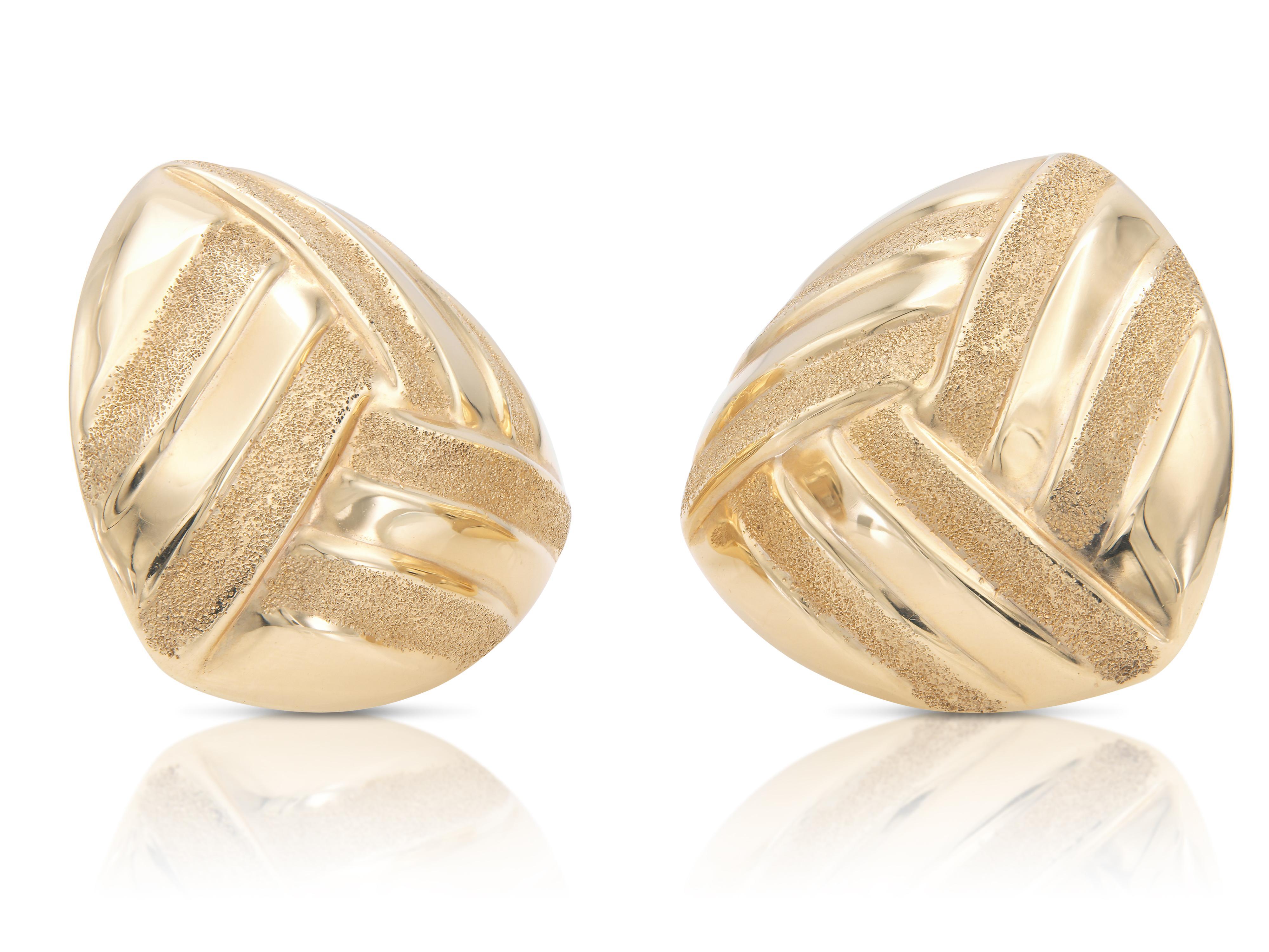 Finely crafted in 14k yellow gold.
Circa 1980s
1 1/8 inch diameter