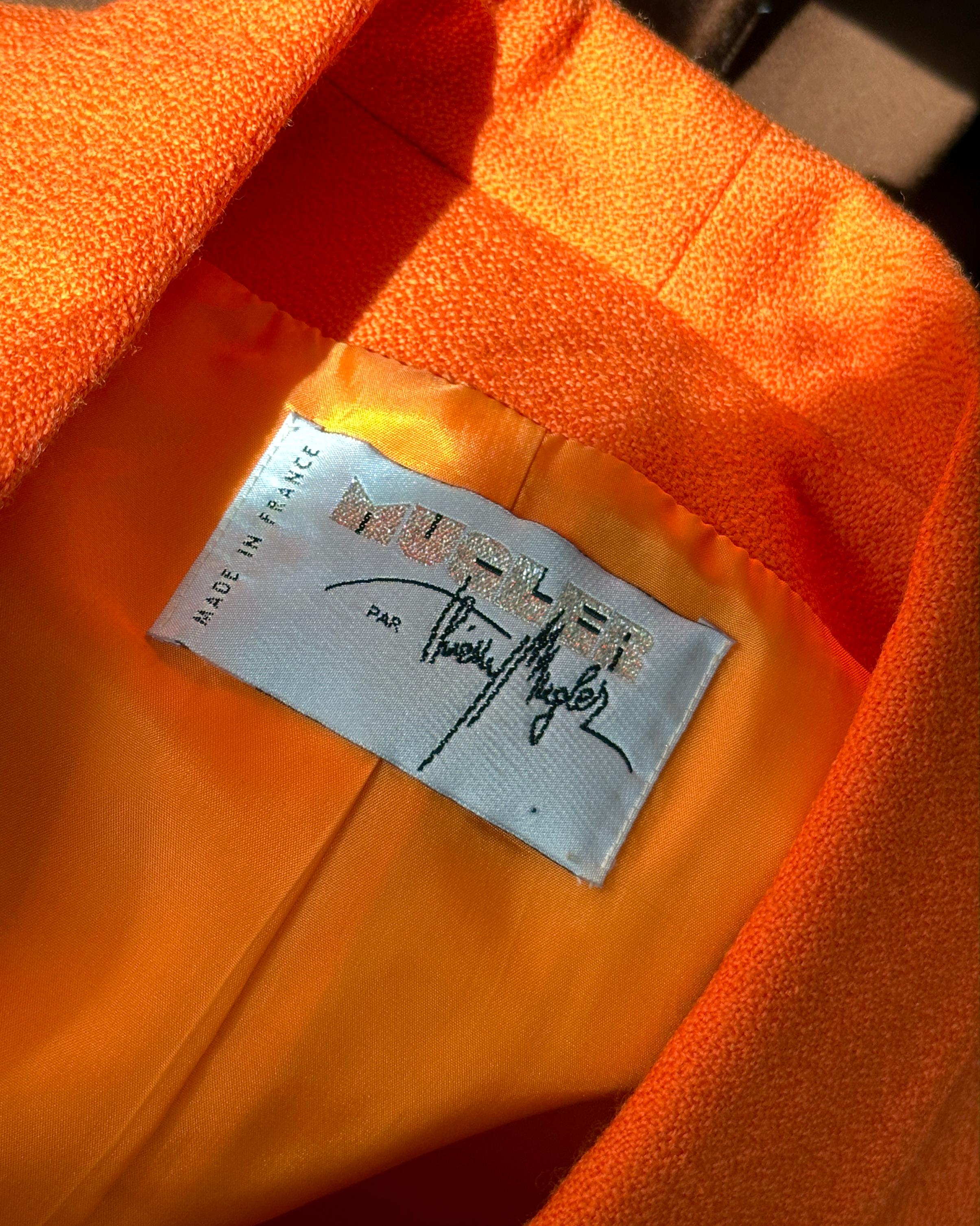 VINTAGE 1980s THIERRY MUGLER BOUCLÉ JACKET + SKIRT SUIT For Sale 15