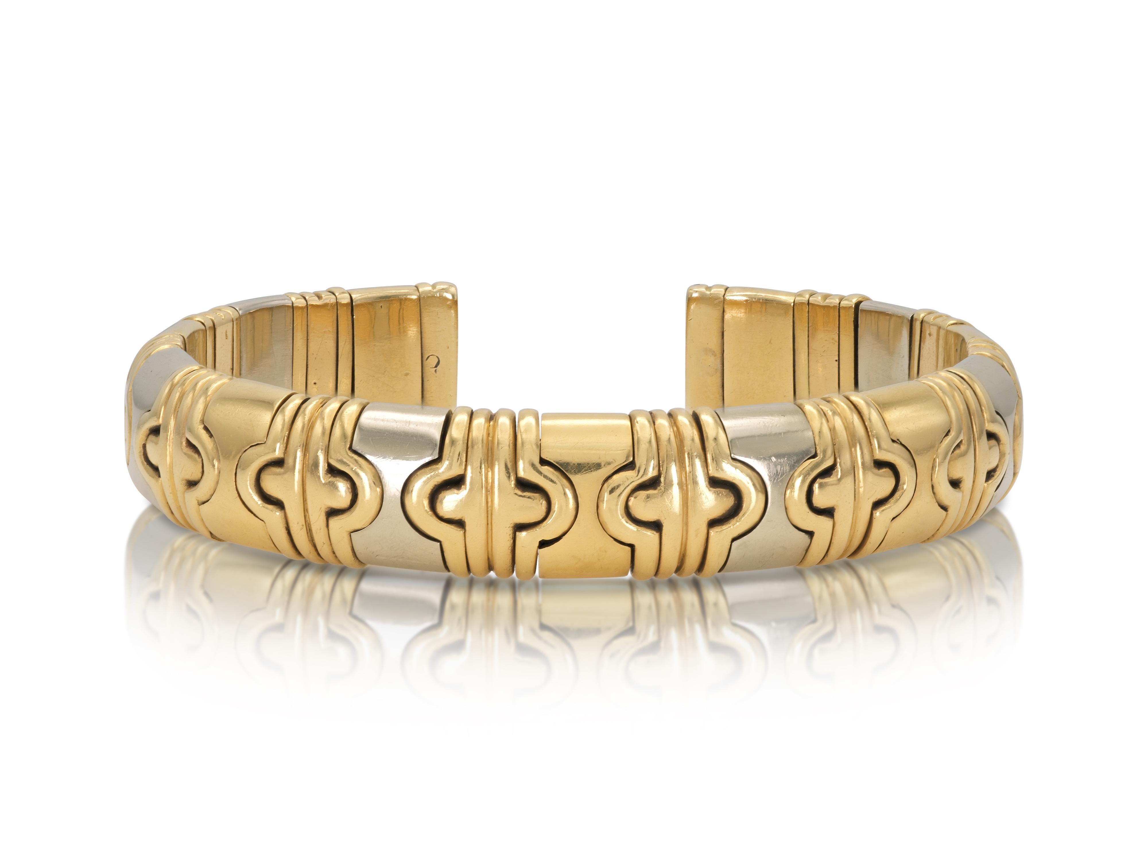 Finely crafted in 18k yellow and white gold.
Circa 1980s
Size 7 inches