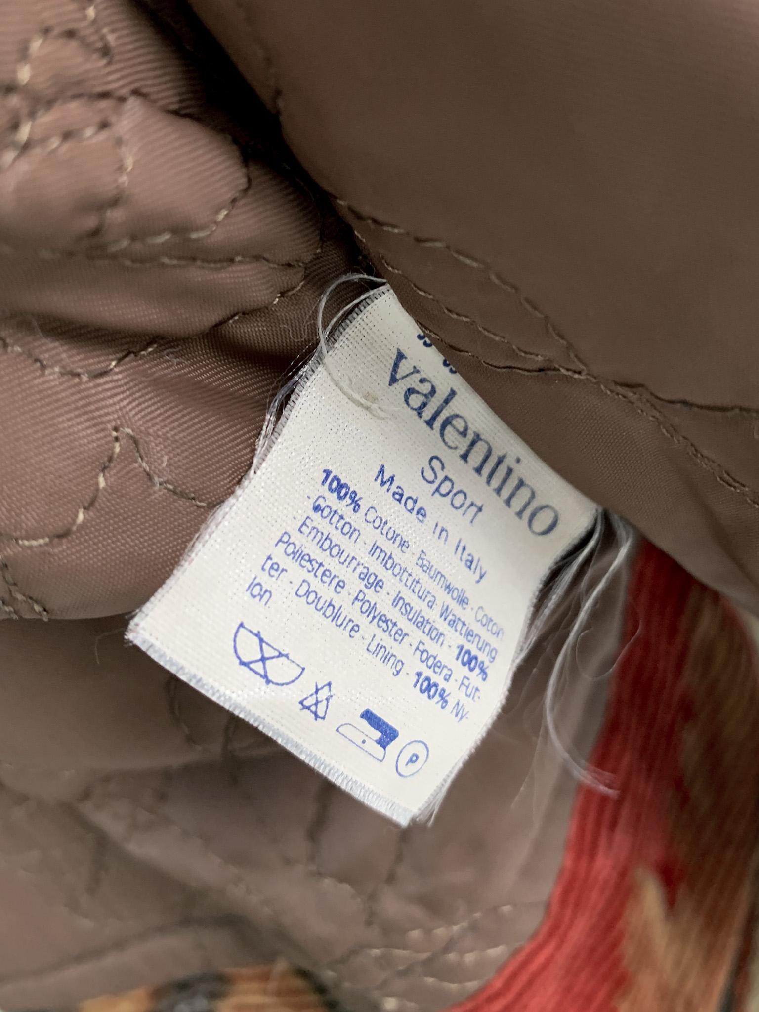 Vintage 1980s Valentino Sport Corduroy Printed Hooded Padded Coat 11
