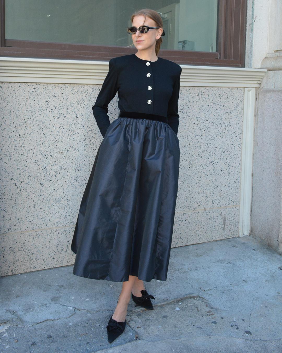 Vestido de manga larga con falda Victor Costa vintage de los años 80 en Excelente Estado en New York, NY