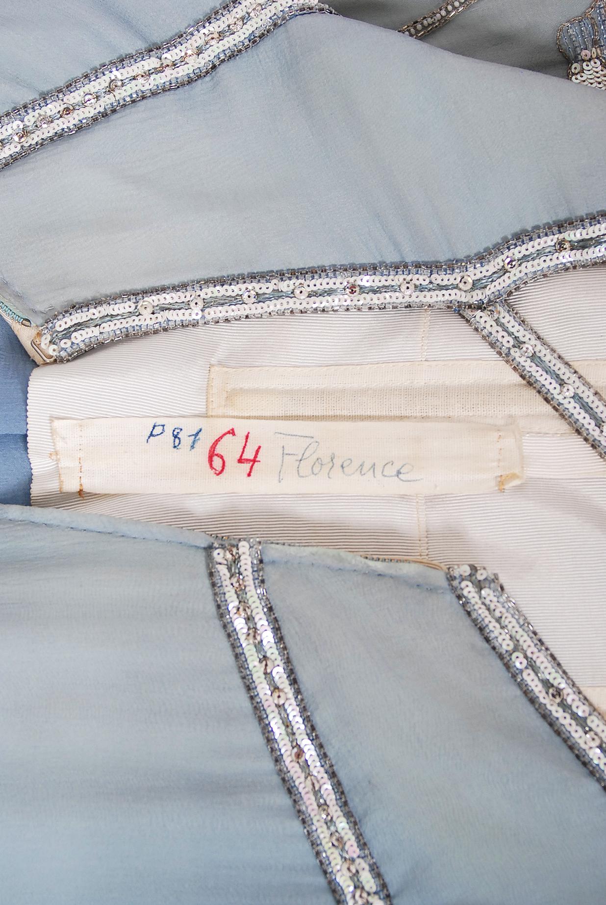 Vintage 1981 Chanel Haute Couture Hellblau Floral Perlen Chiffon Kleid & Cape 15