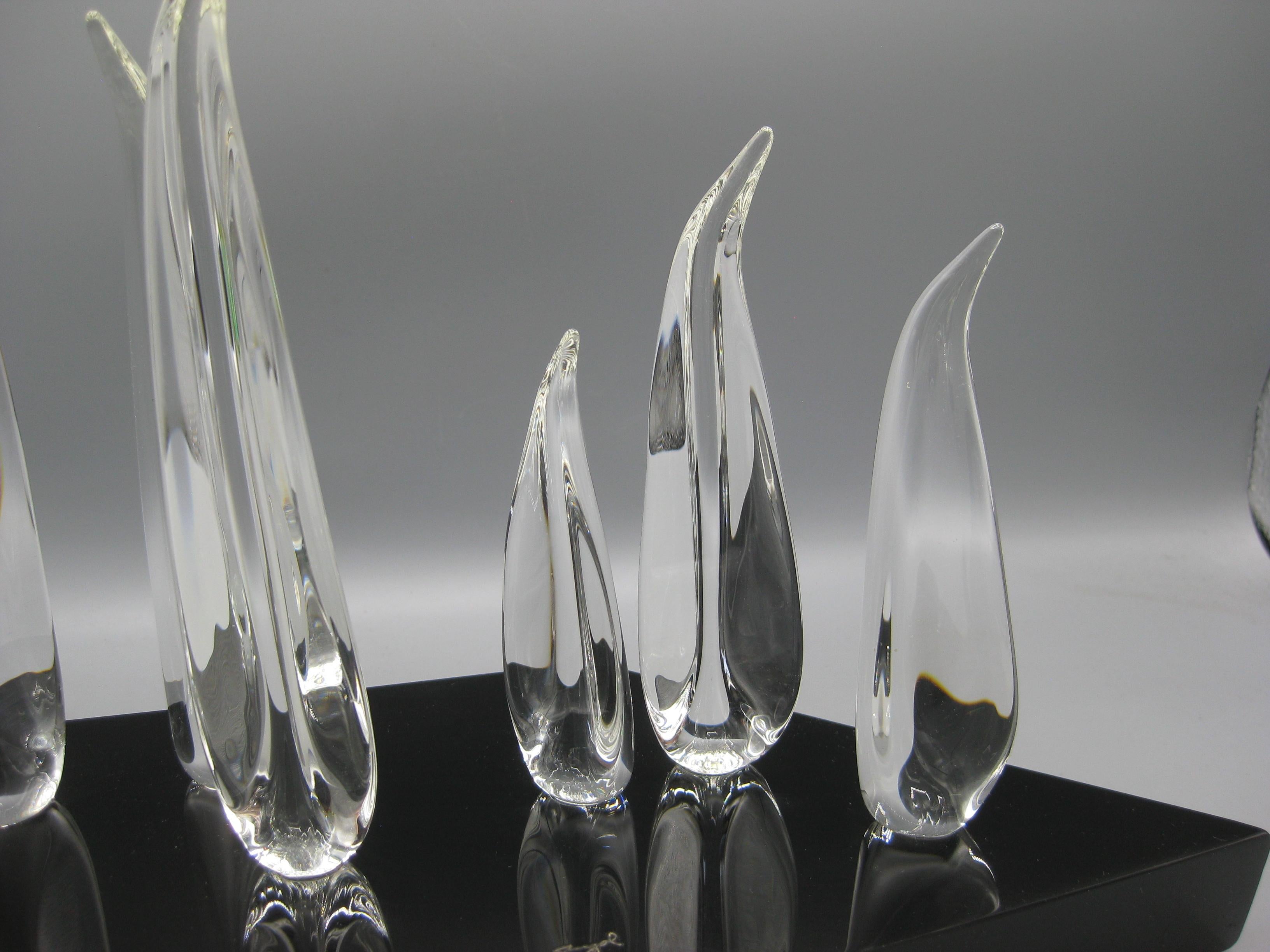 Vetro artistico Vintage 1981 Guyol Glass & Acrylic Lucite Figural Penguin Art Sculpture Signed! in vendita
