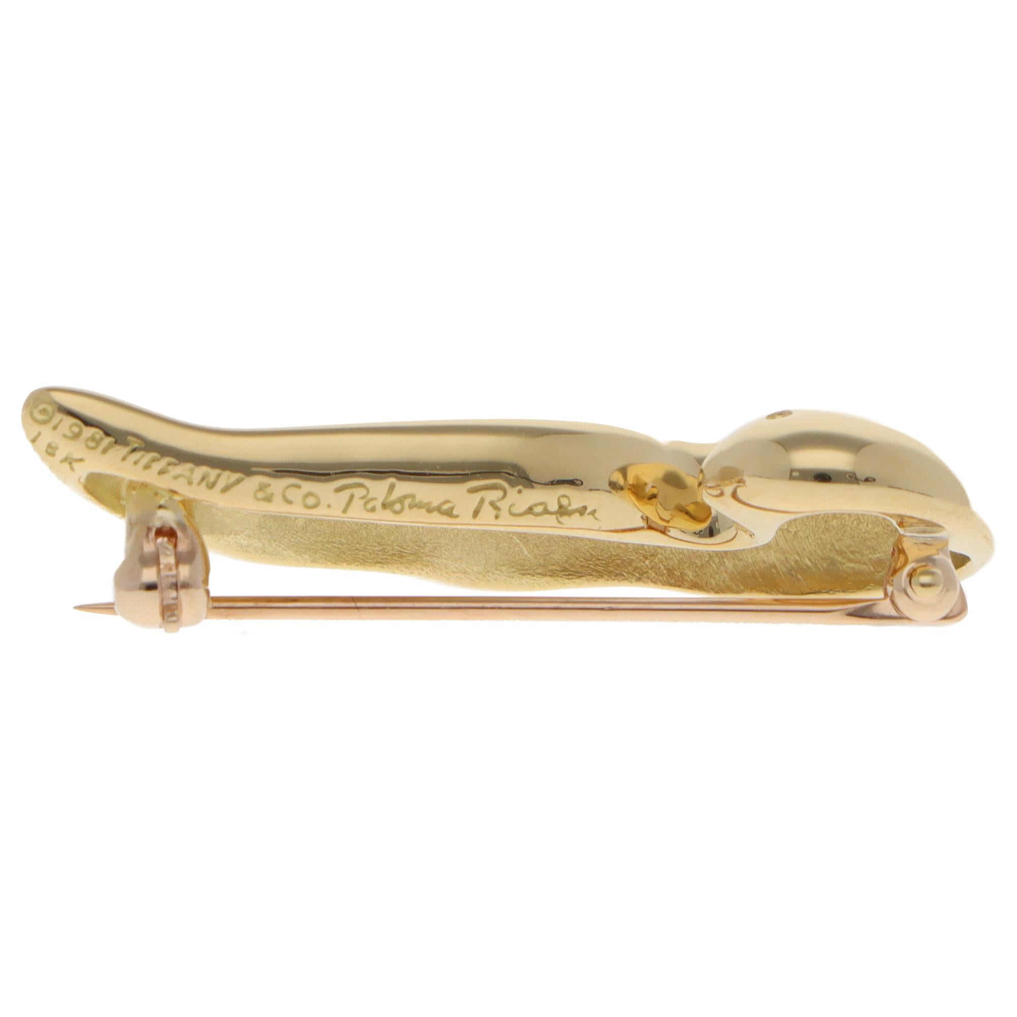Vintage 1981 Paloma Picasso for Tiffany & Co. Dove Bird Brooch in Yellow Gold In Excellent Condition In London, GB