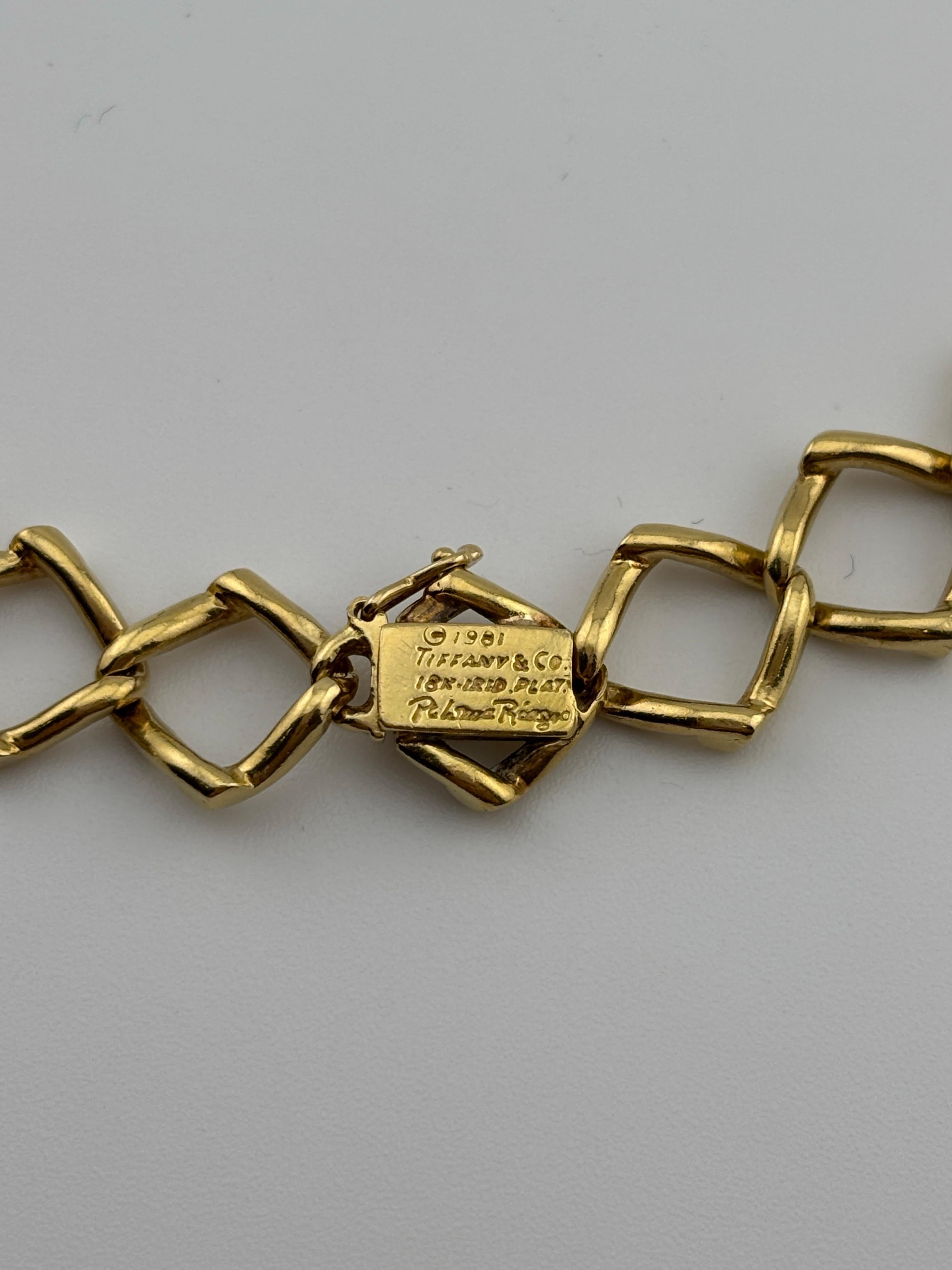 Vintage 1981 Tiffany & Co. Paloma Picasso 18k Yellow Gold & Diamond Necklace In Good Condition For Sale In Bernardsville, NJ