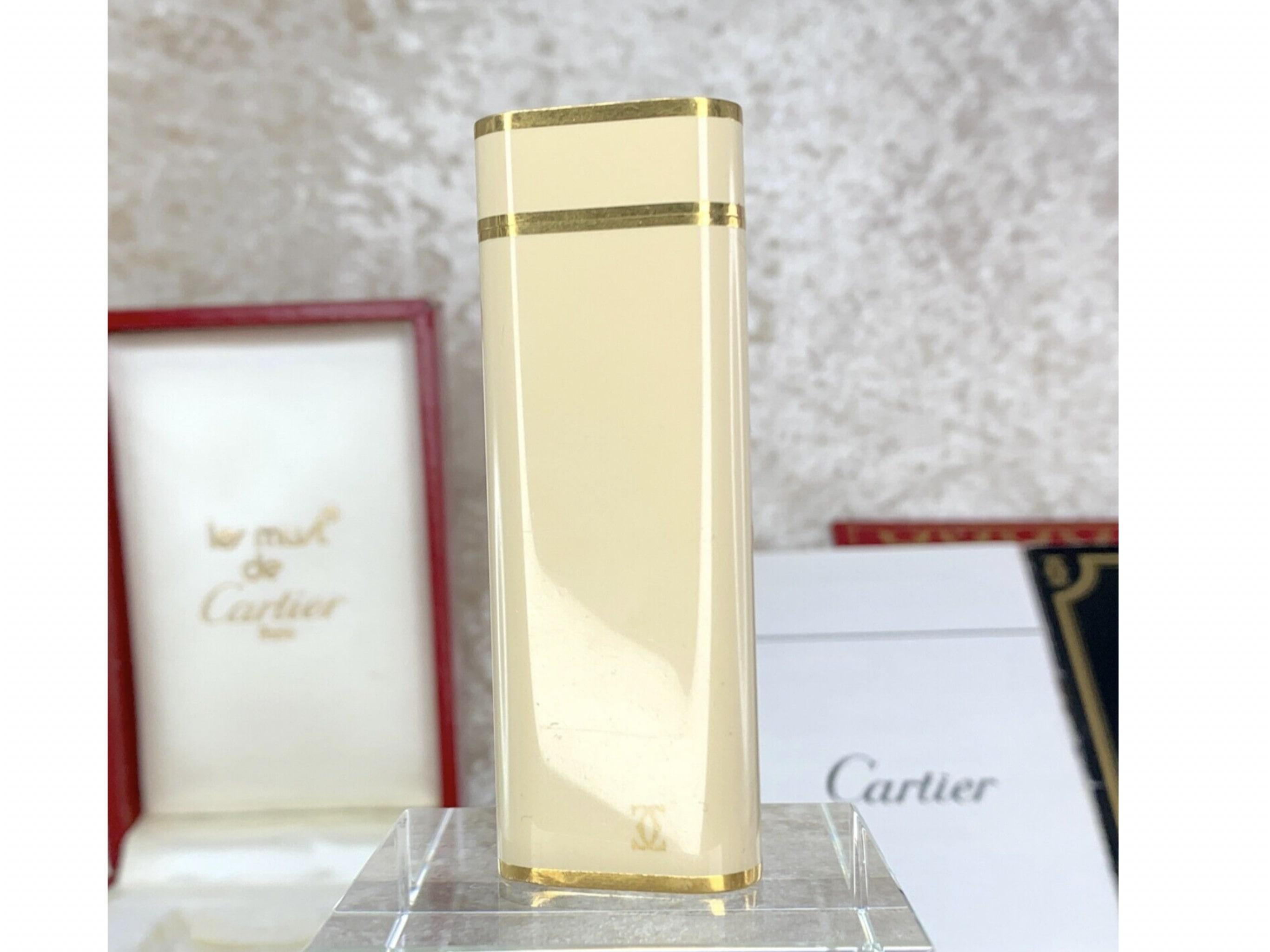 Vintage 1982 Seltene Cartier Oval Creme Lack & 18k Gold Platte 2