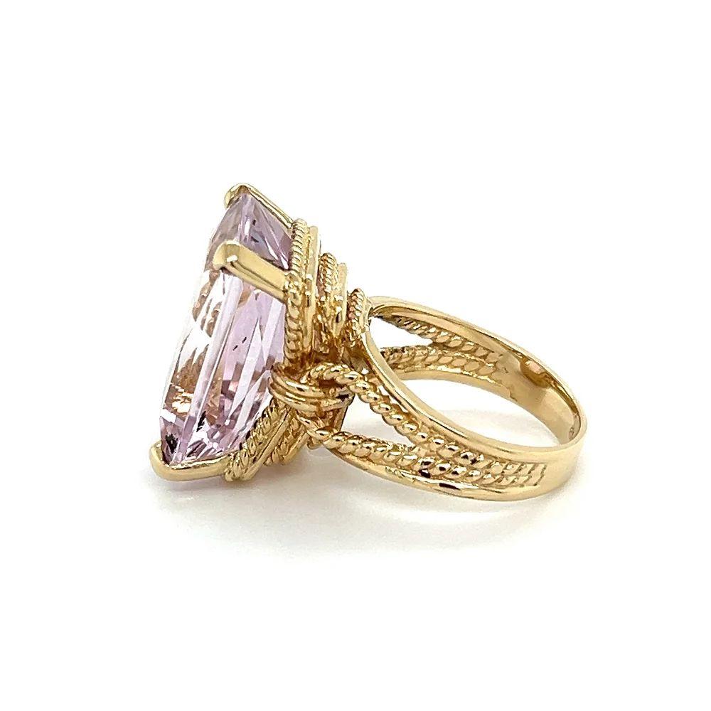 Women's Vintage 19.84 Carat Rectangular Fancy Cut Kunzite Gold Solitaire Ring For Sale