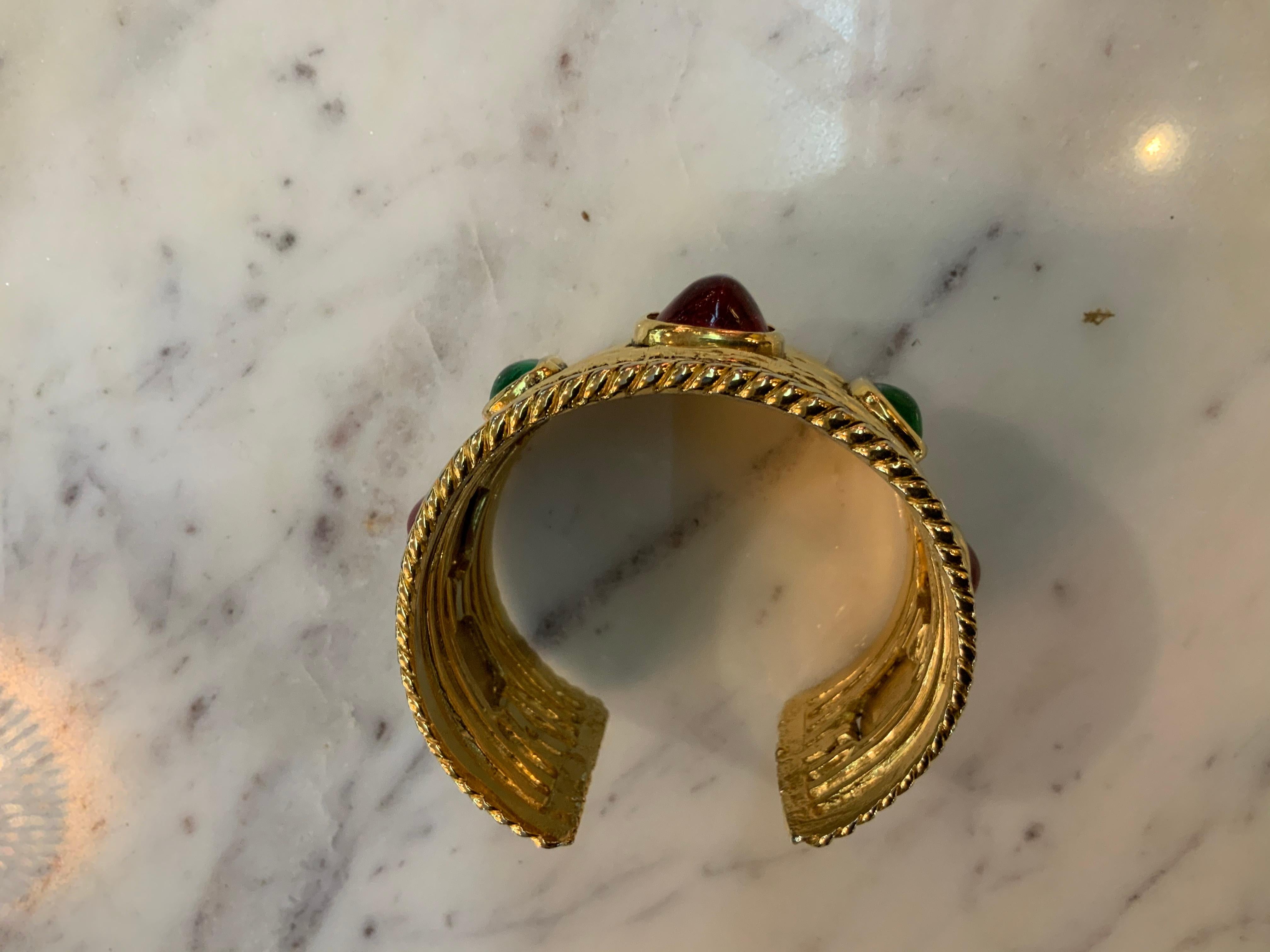 Aesthetic Movement Vintage 1984 Chanel Wide Gold Cuff with Red and Green Gripoix Stones For Sale