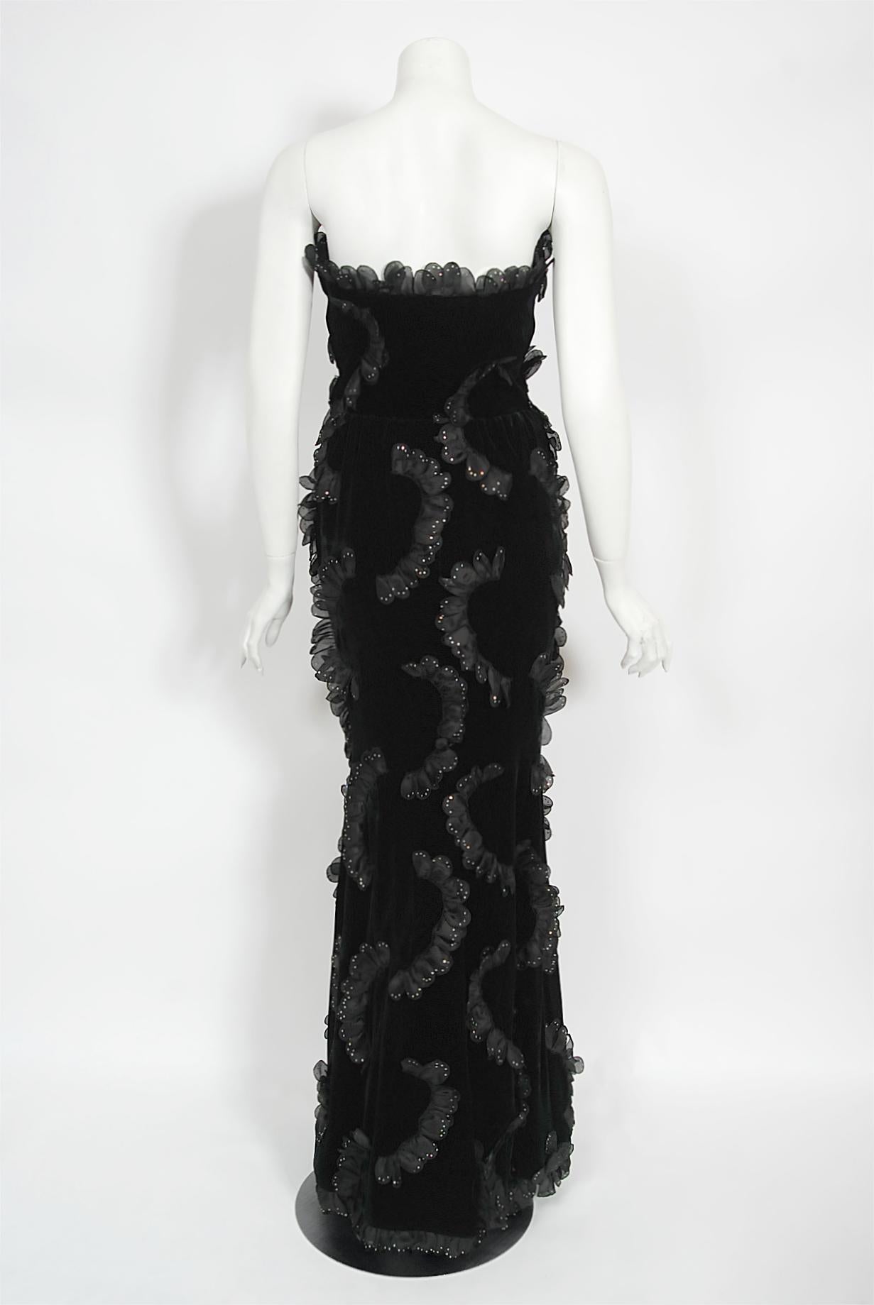 1984 Givenchy Haute Couture Documented Silk Petal Appliqué Velvet Hourglass Gown For Sale 9