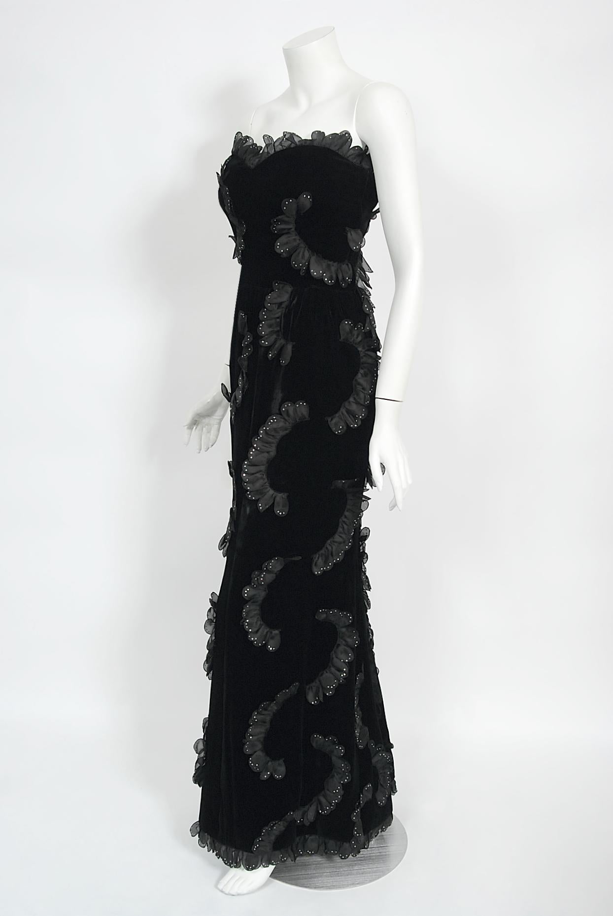 1984 Givenchy Haute Couture Documented Silk Petal Appliqué Velvet Hourglass Gown For Sale 5