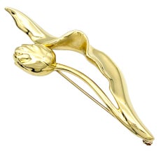 Vintage 1984 Tiffany & Co. Tulip Motif Brooch in Polished 18 Karat Yellow Gold
