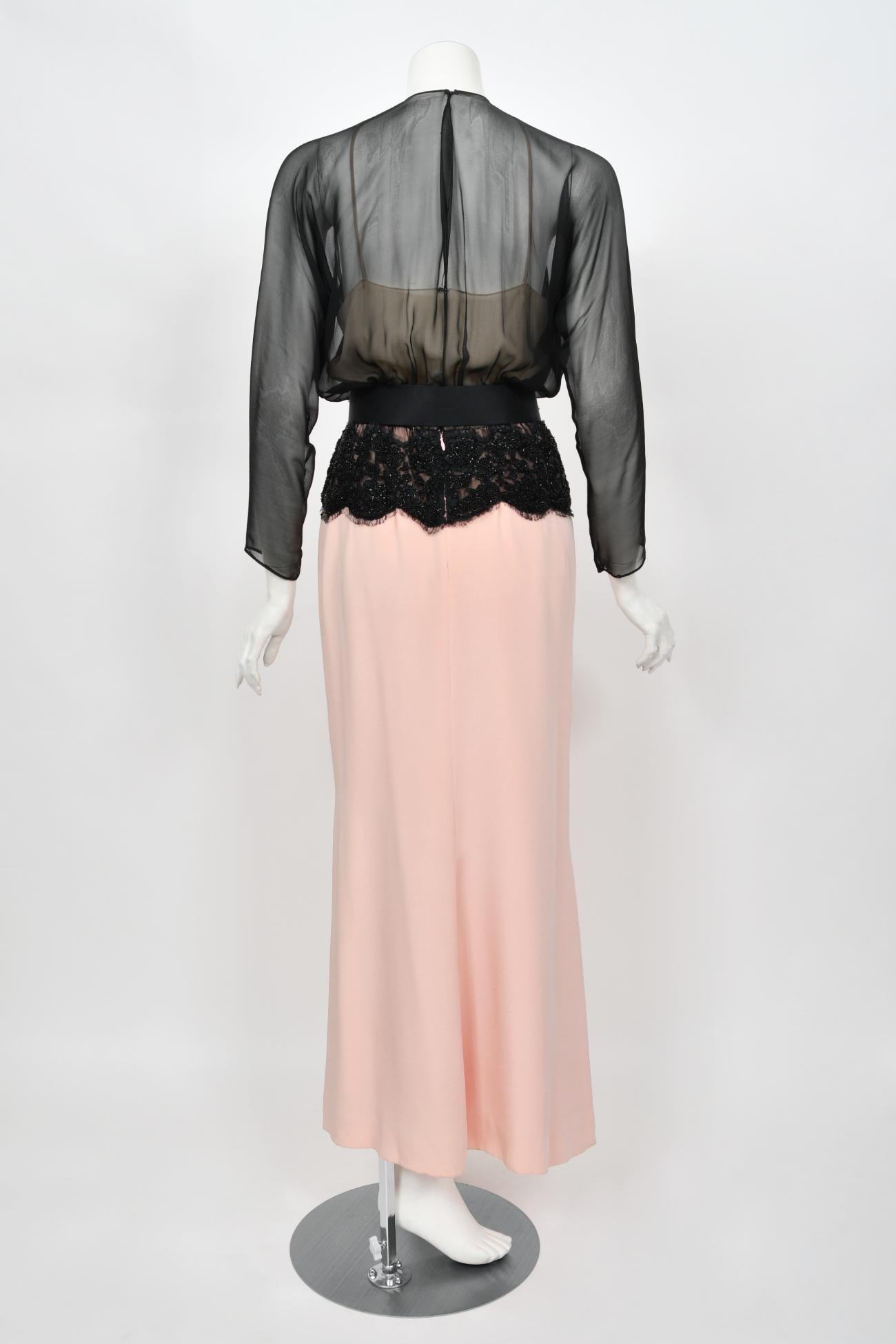 1986 Oscar de la Renta Documented Runway Black Sheer Chiffon & Pink Silk Gown For Sale 7