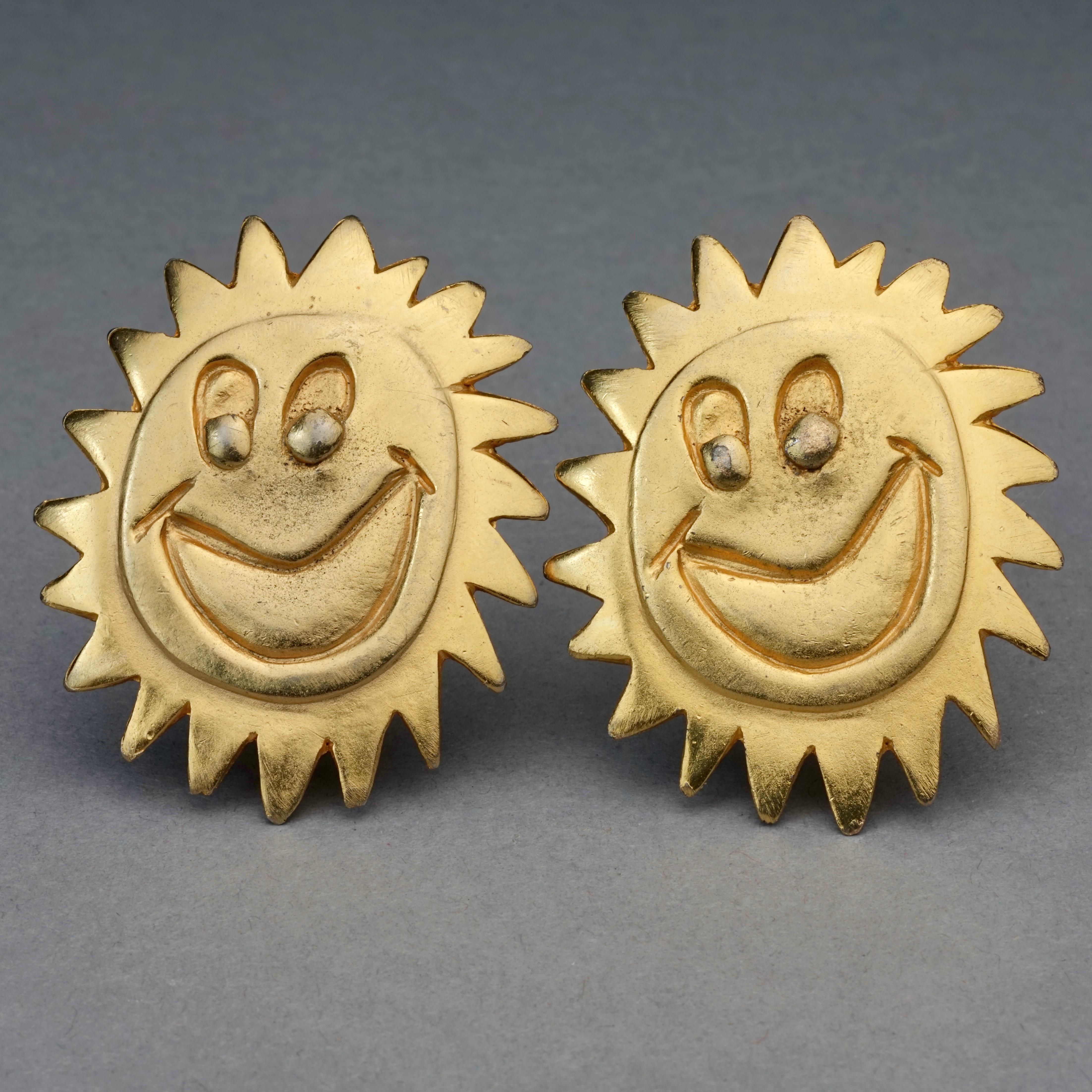 Vintage 1987 BILLY BOY SURREAL Bijoux Smiley Sun Face Earrings In Good Condition For Sale In Kingersheim, Alsace