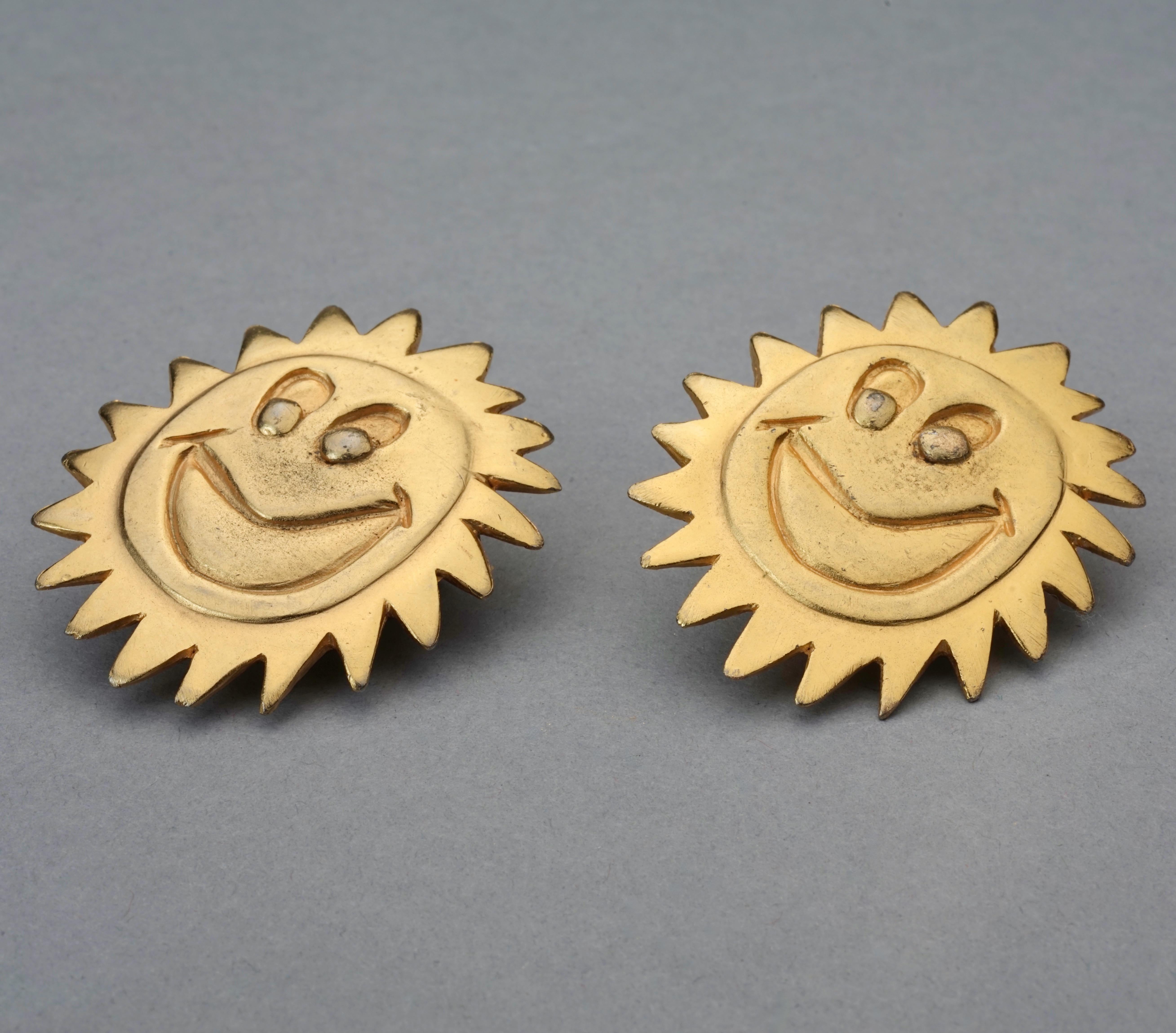 Vintage 1987 BILLY BOY SURREAL Bijoux Smiley Sun Face Earrings For Sale 1