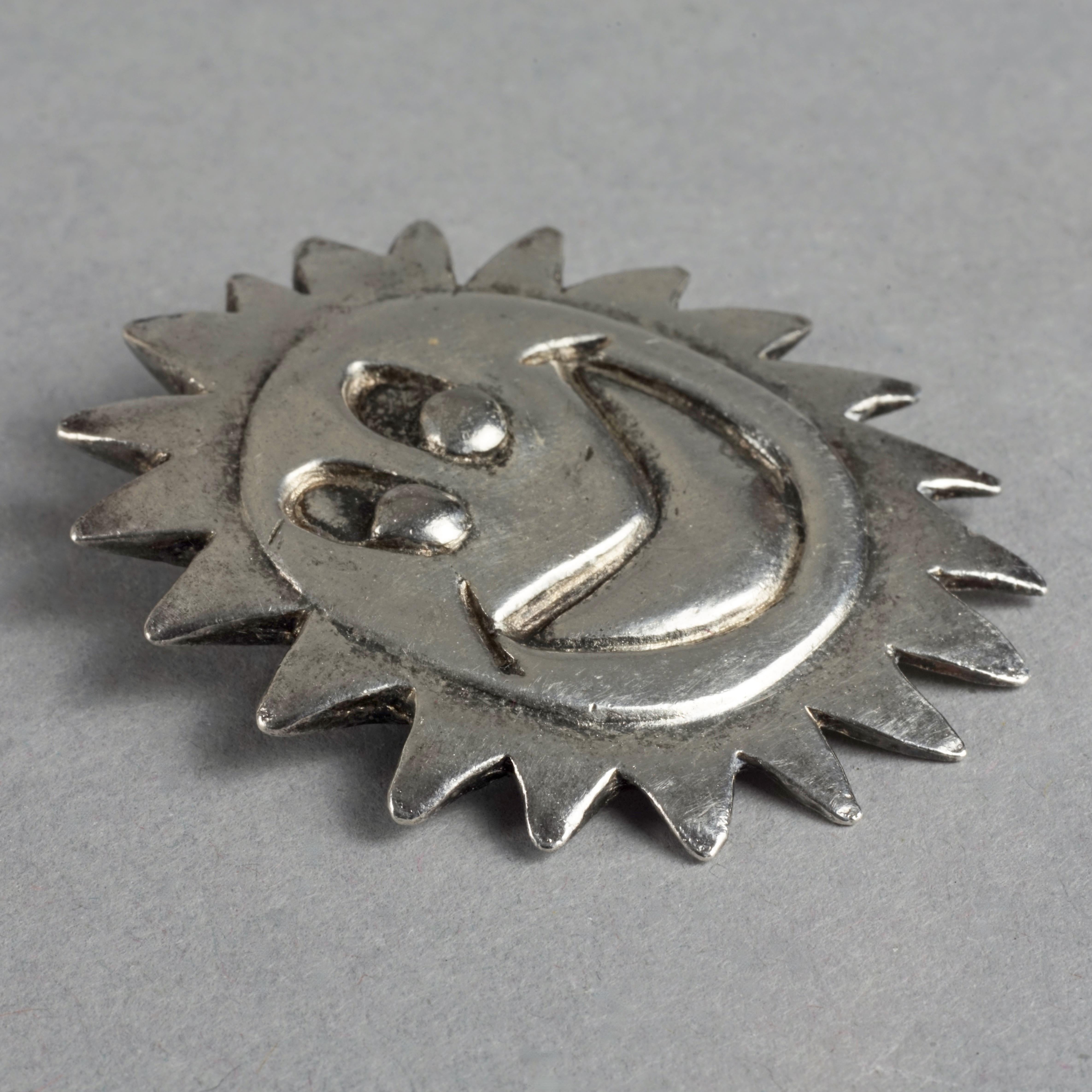 Women's Vintage 1987 BILLY BOY Surreal Smiley Sun Face Silver Brooch For Sale
