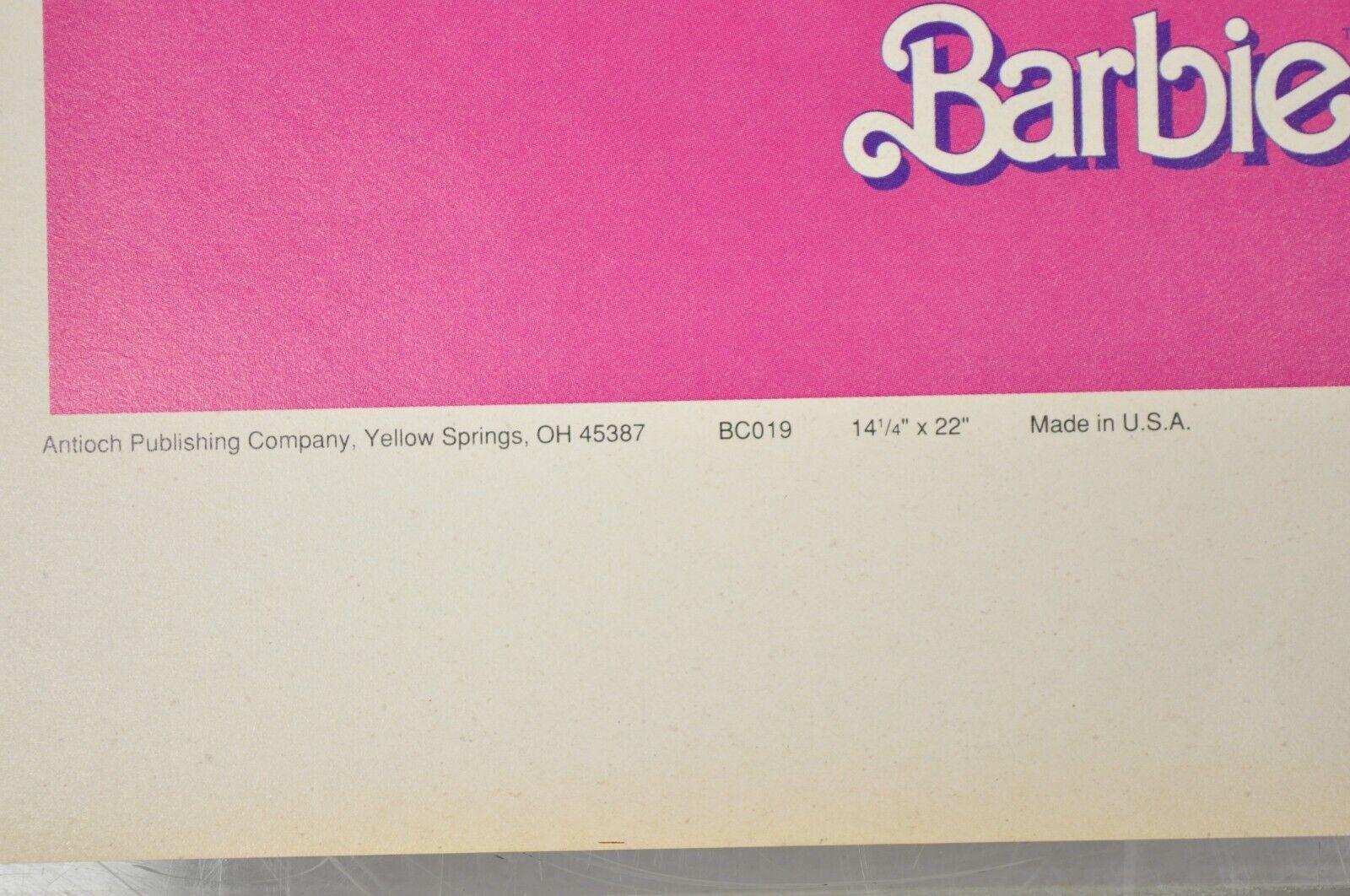 Vintage 1989 Barbie Mattel Original Rosa Papier-Büchercover NOS – Viele verfügbar im Angebot 6