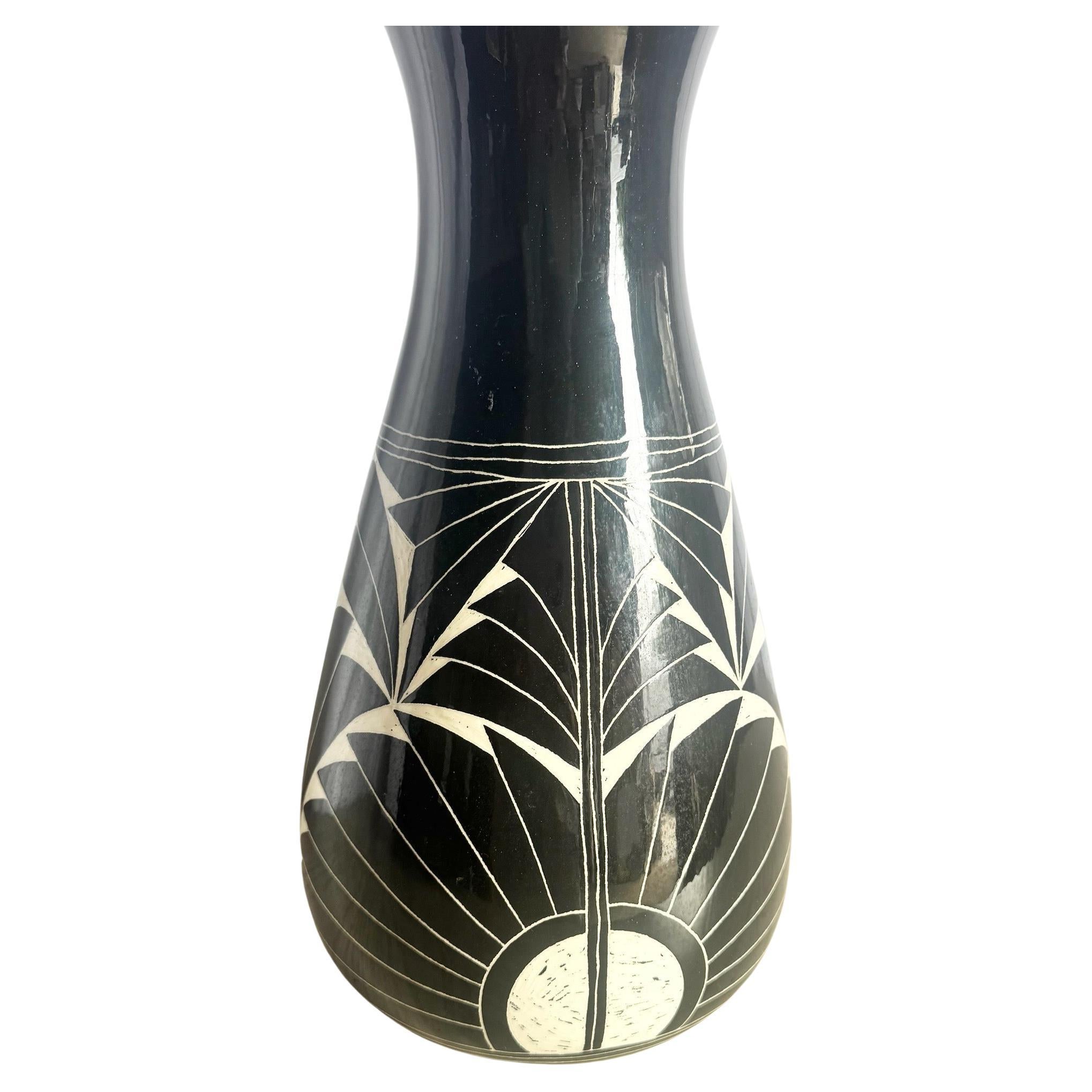 Vaso in ceramica sgraffito bianco e nero vintage del 1989 dei fratelli Curras