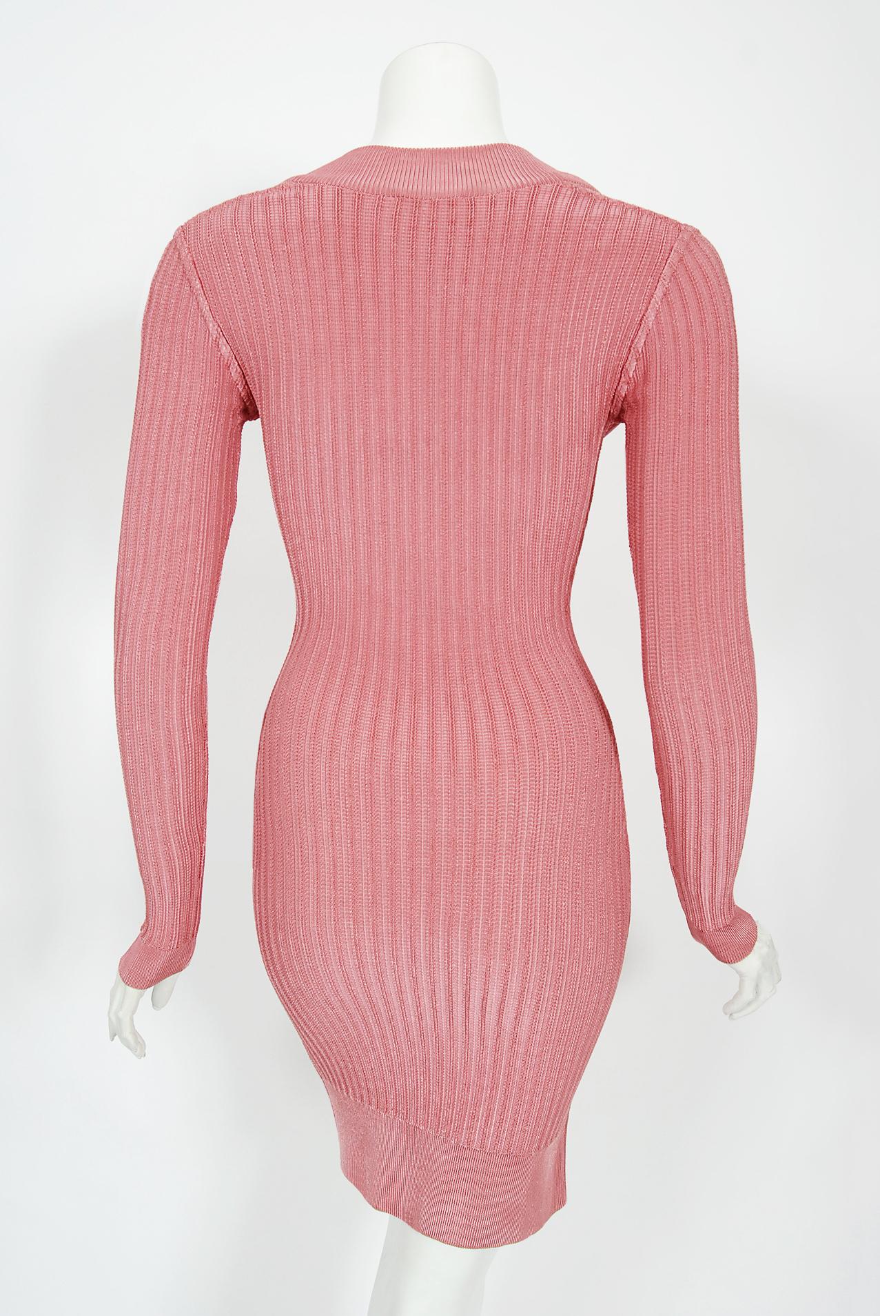 Vintage 1990 Azzedine Alaia Blush-Pink Ribbed Knit Long Sleeve Bodycon Dress For Sale 7