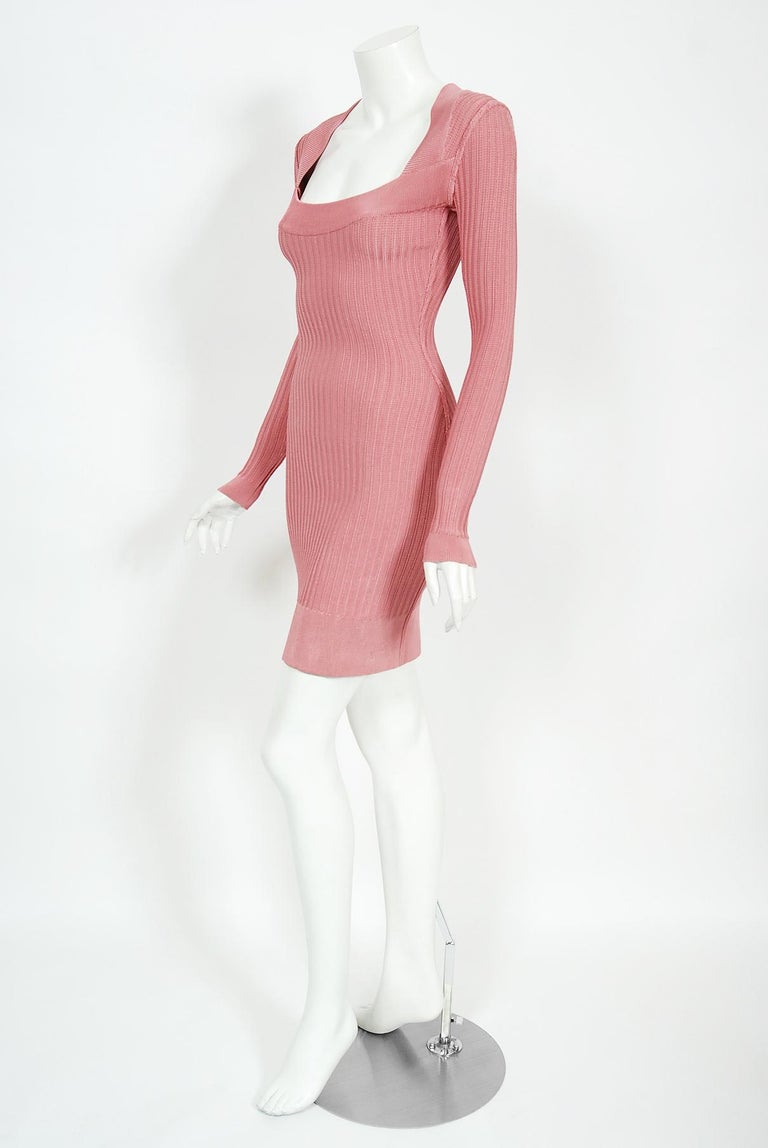 Vintage 1990 Azzedine Alaia Blush-Pink Ribbed Knit Long Sleeve Bodycon Dress For Sale 1