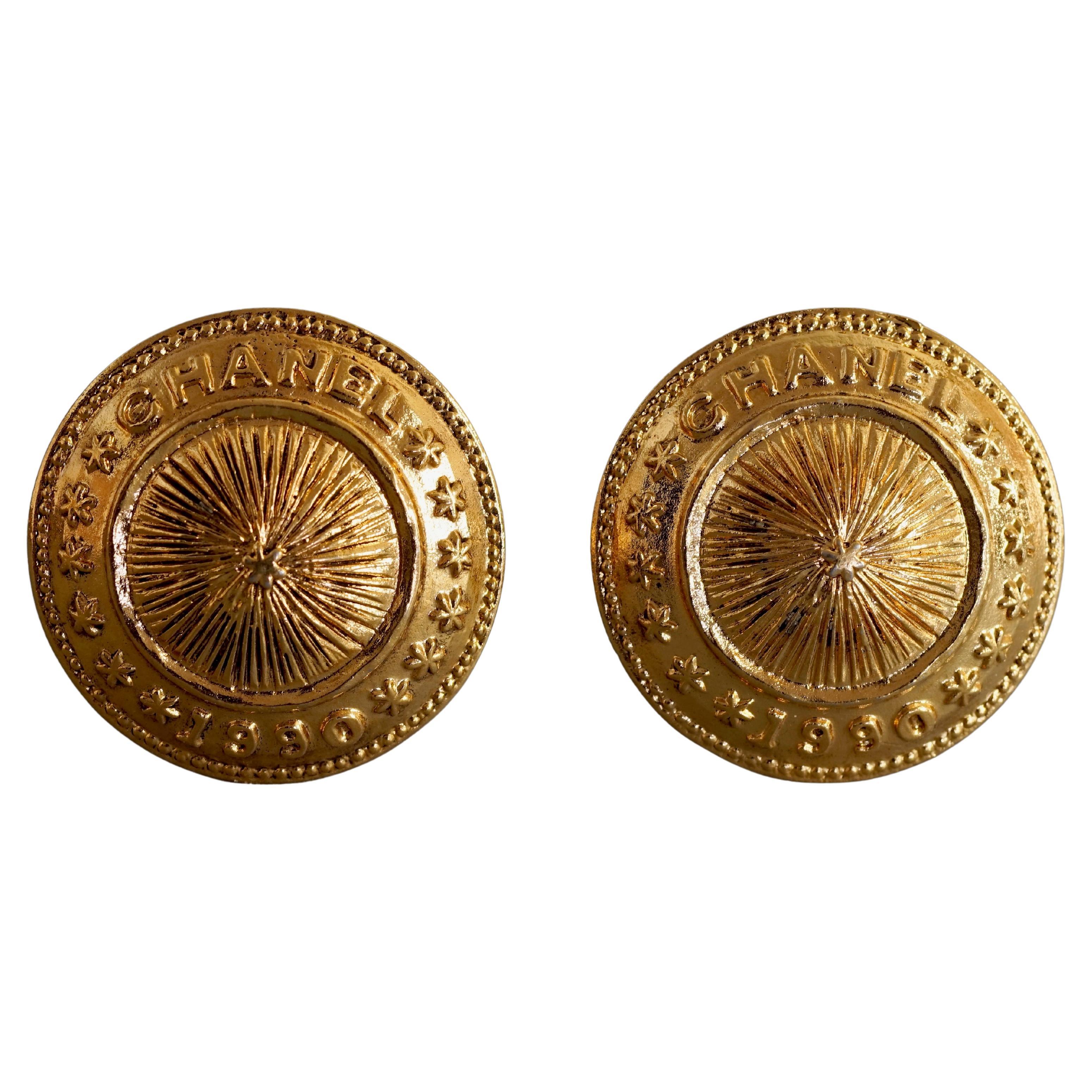 Vintage 1990 CHANEL Logo Sunburst Medallion Disc Earrings For Sale