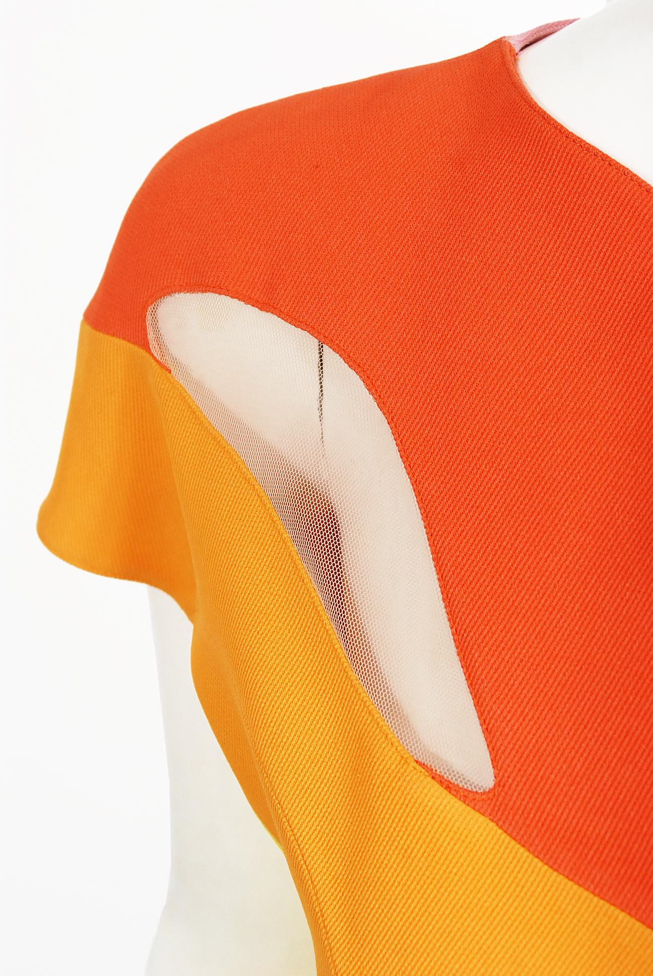 Vintage 1990 Thierry Mugler Couture dokumentiert Regenbogen Bodycon Cut-Out Kleid 1