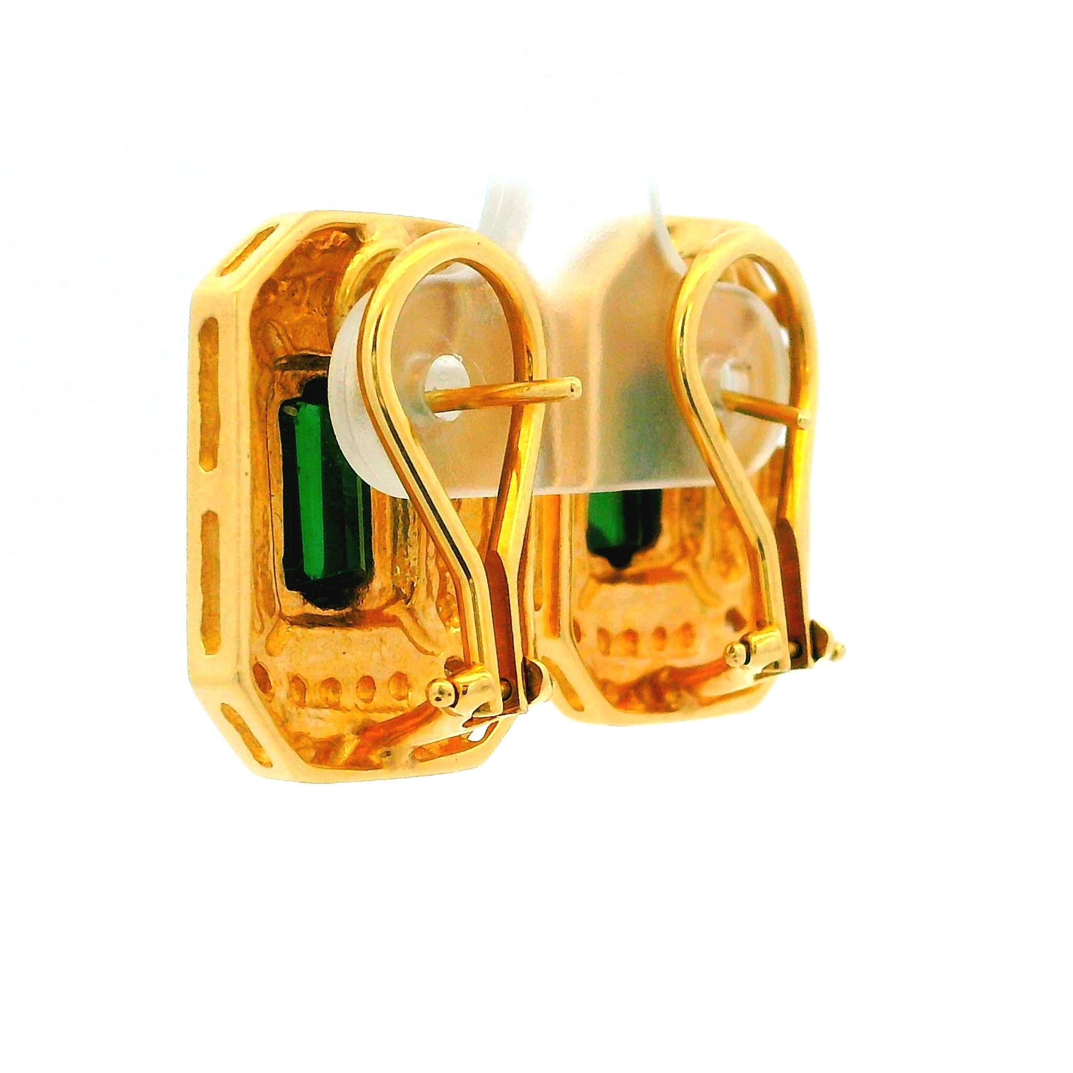 De las mujeres Pendientes modernistas vintage de oro de 14 quilates de los años 90 con turmalina verde y diamantes en venta
