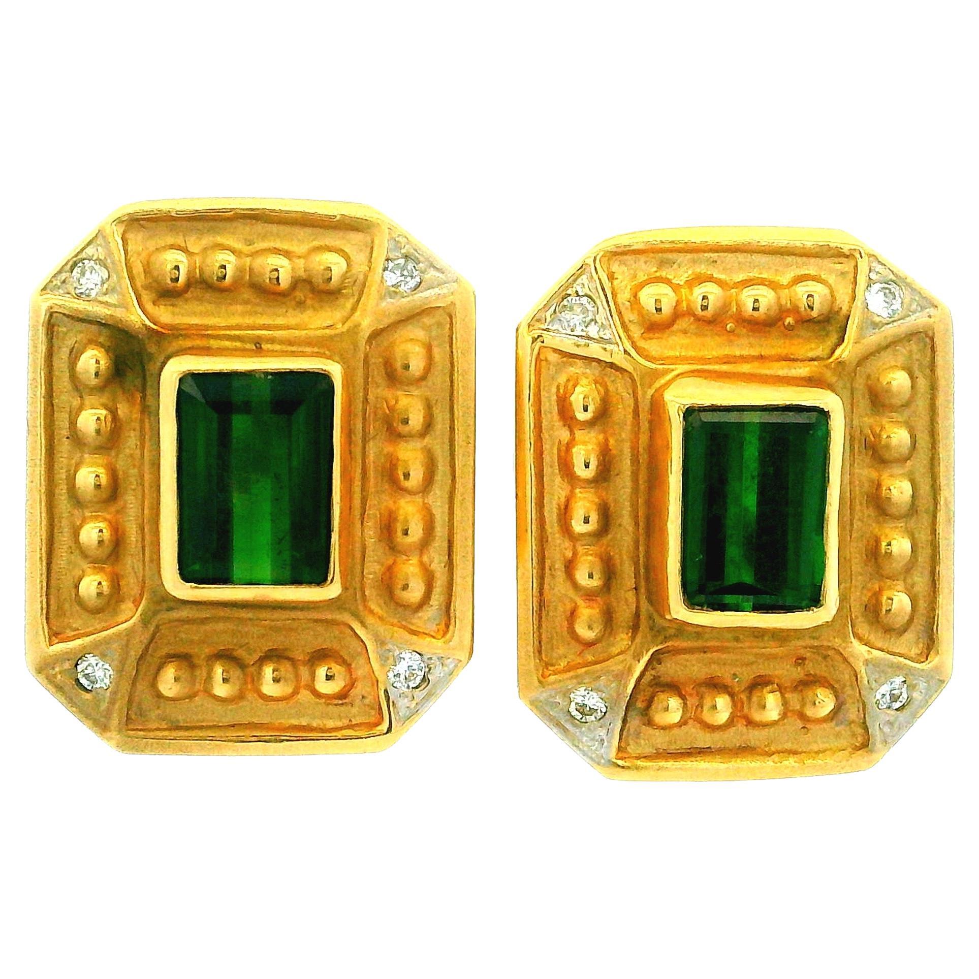 Pendientes modernistas vintage de oro de 14 quilates de los años 90 con turmalina verde y diamantes en venta