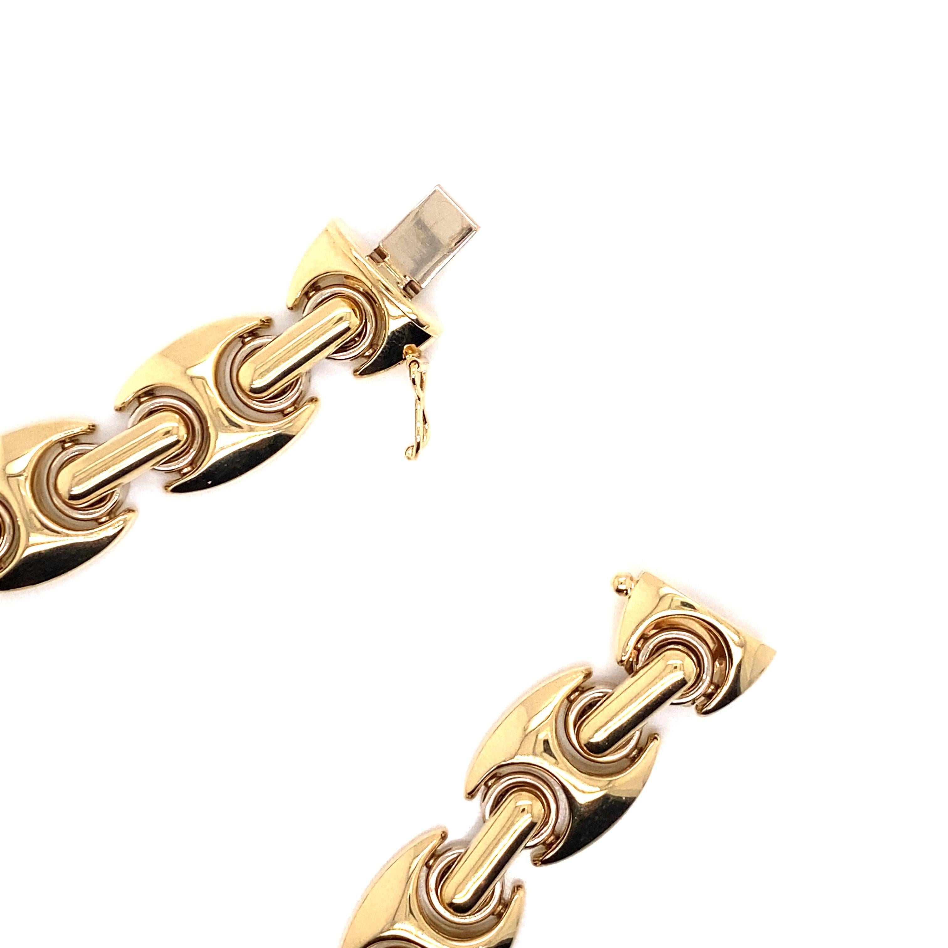 Vintage 1990's 14k Yellow Gold Italian Made Wide Link Bracelet For Sale 2