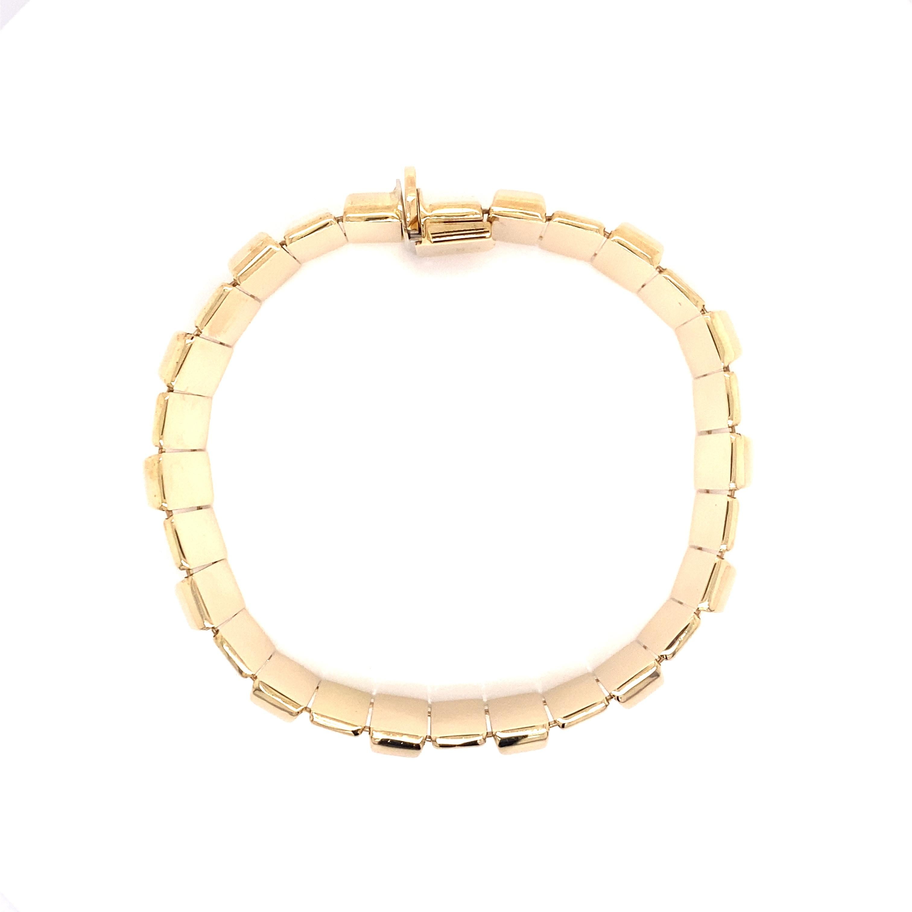 Bracelet italien à larges maillons audacieux vintage en or jaune 14 carats, années 1990 Pour femmes en vente