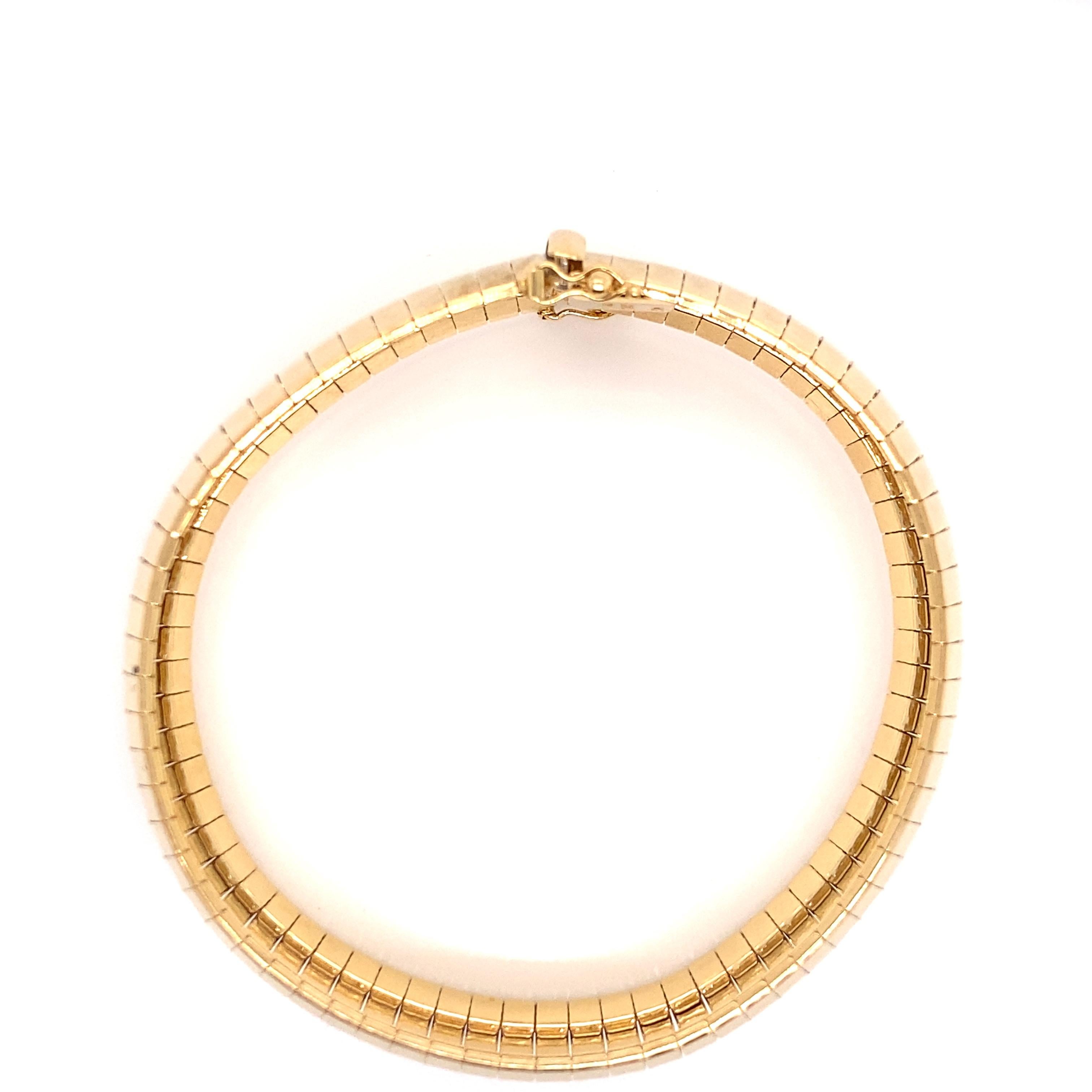 Bracelet Omega vintage en or jaune 14 carats, années 1990 Pour femmes en vente