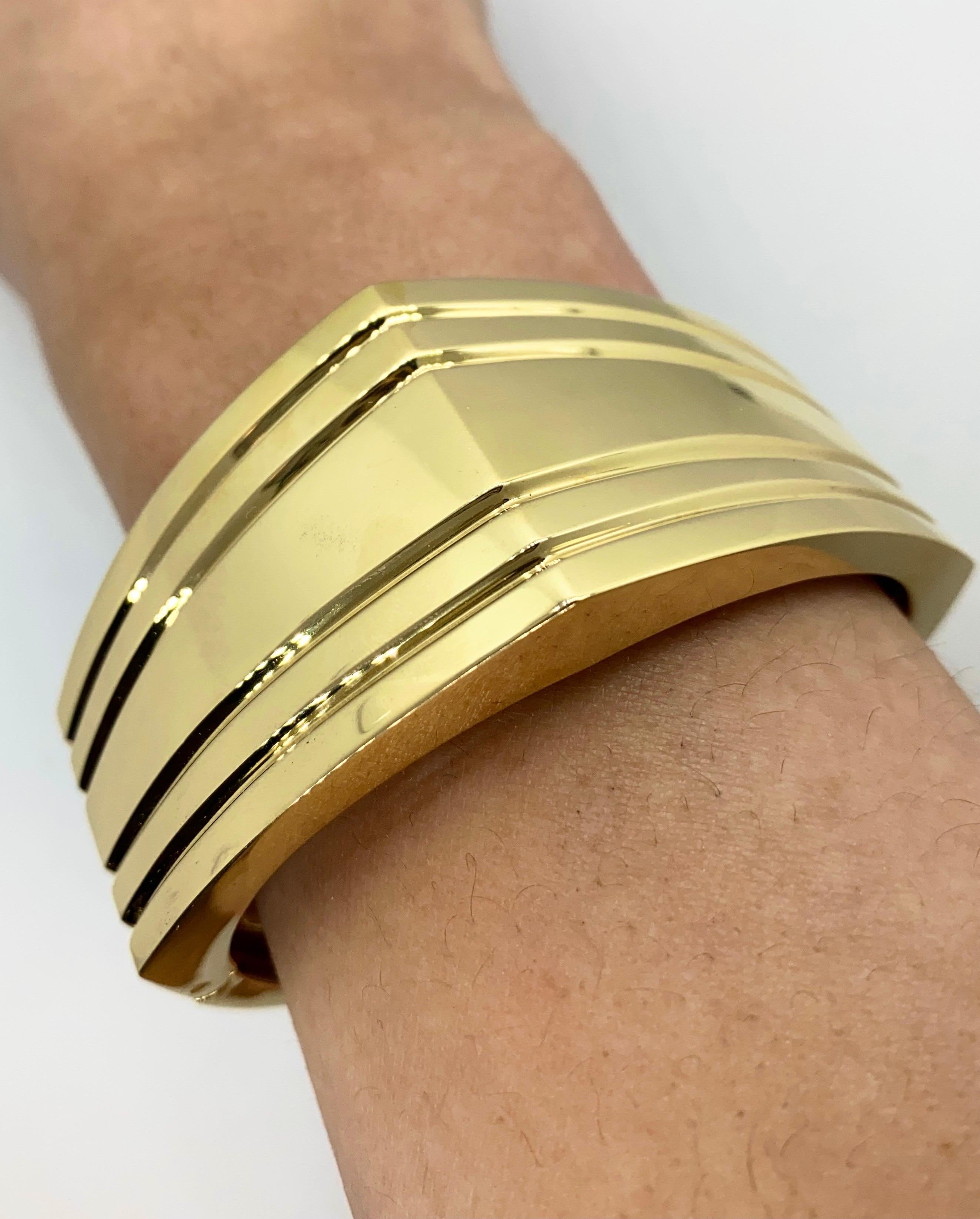 Vintage 1990’s 18k Yellow Gold Wide Angular Cuff Bangle For Sale 4