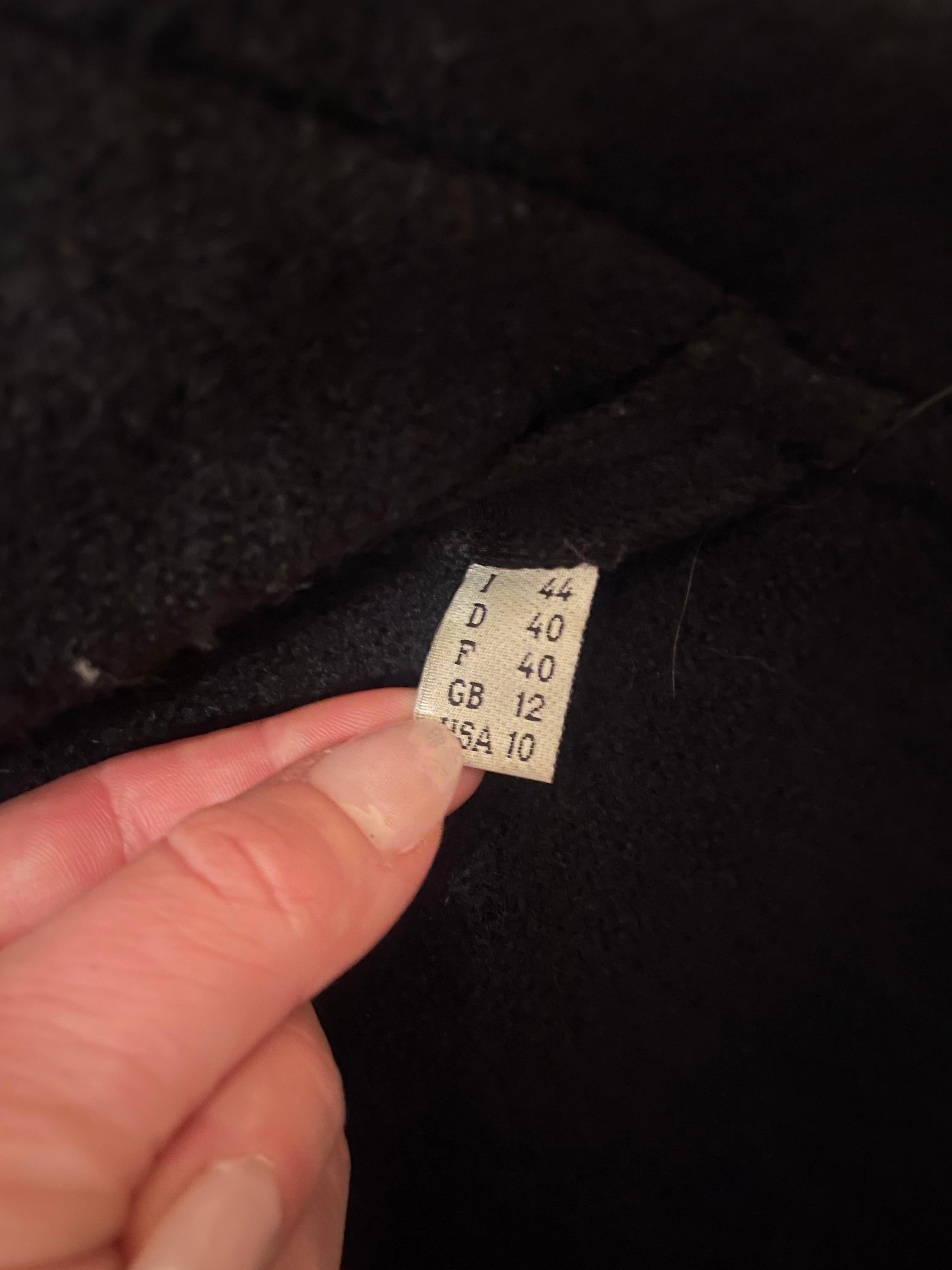 Vintage 1990s black and white wool suit  Moschino Cheap & Chic For Sale 7