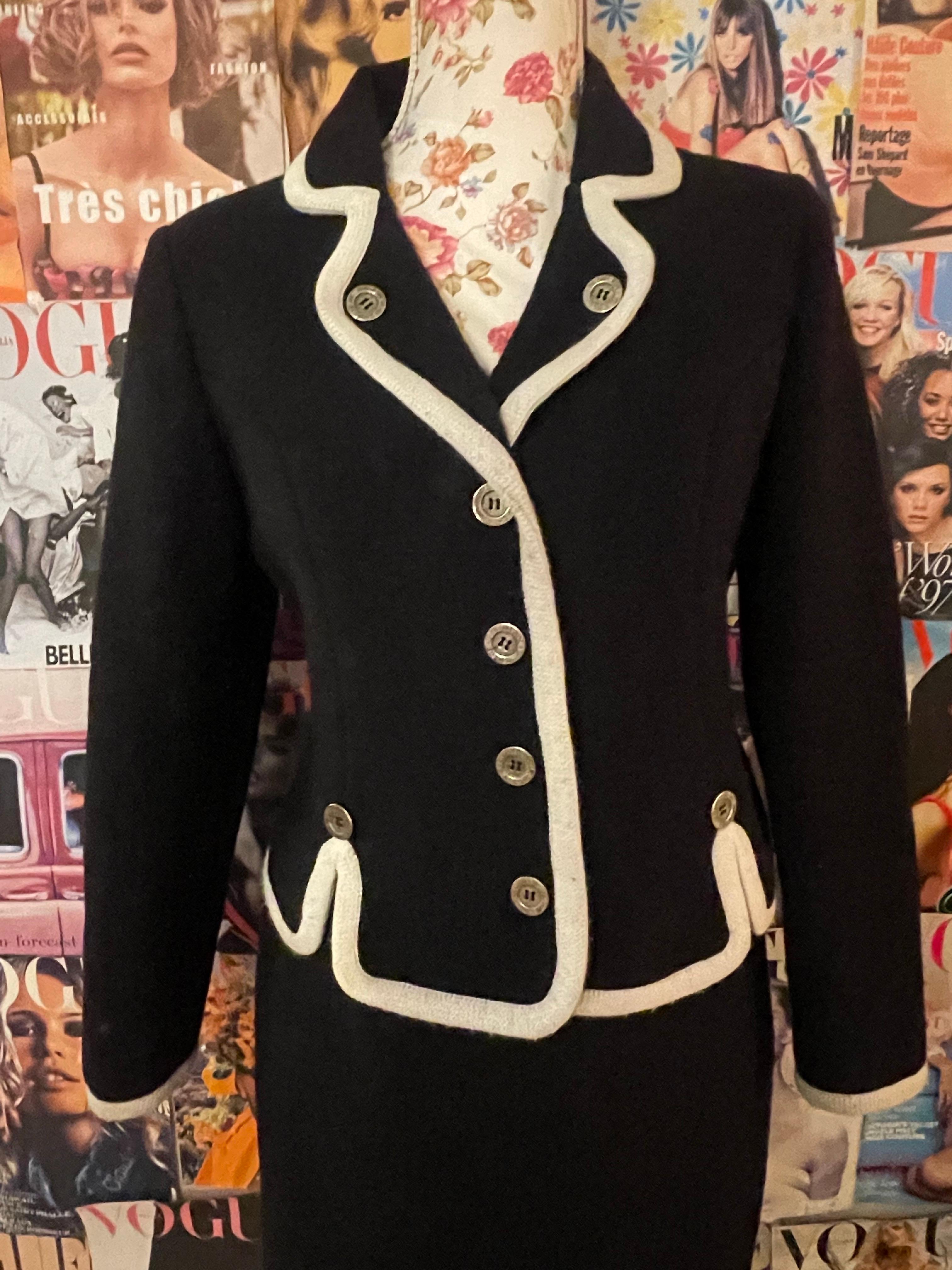 Vintage 1990s black and white wool suit  Moschino Cheap & Chic For Sale 4