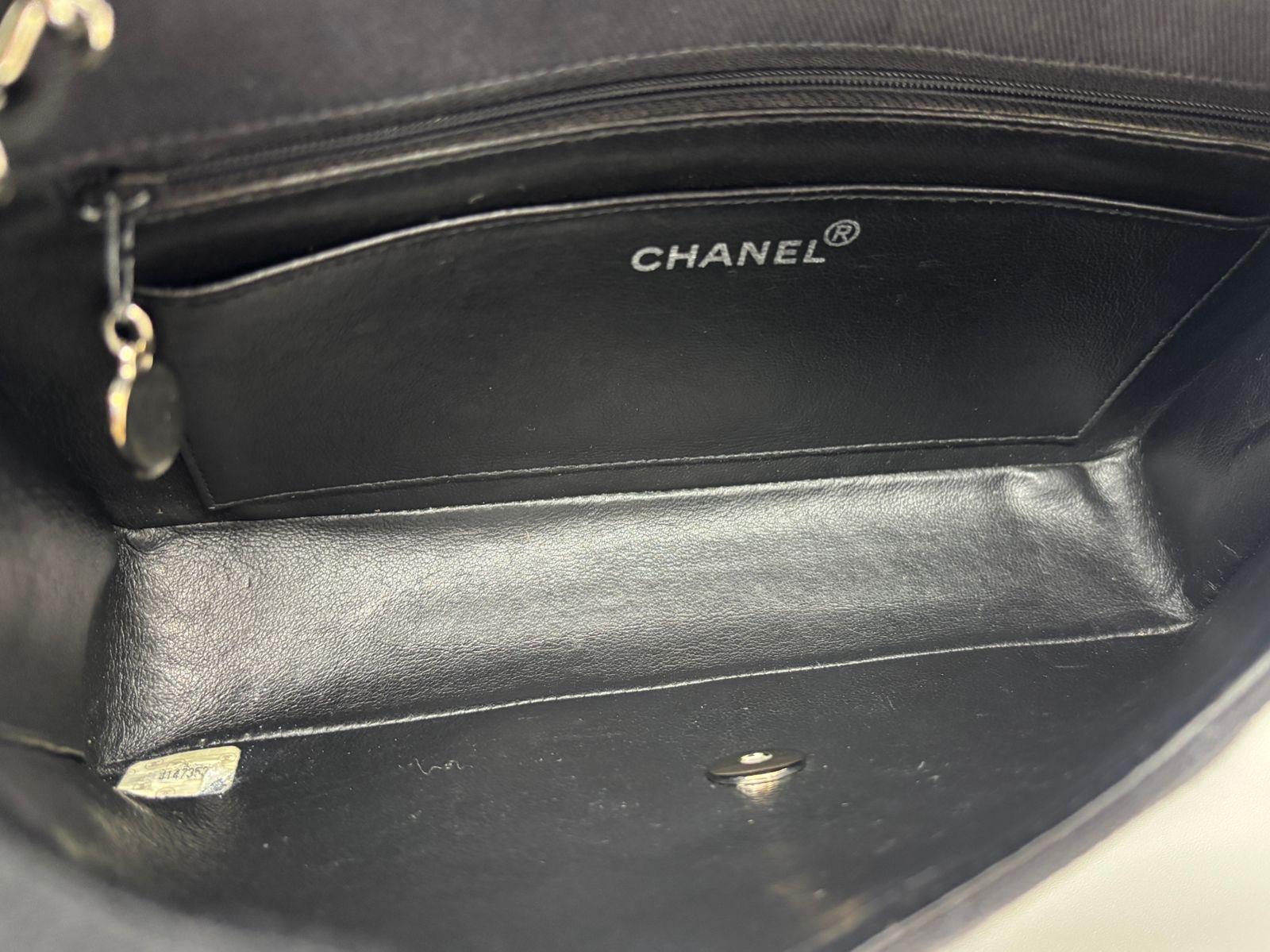 Vintage 1990s Black Canvas Quilted Classic Medium Shoulder Single Flap Bag For Sale 8