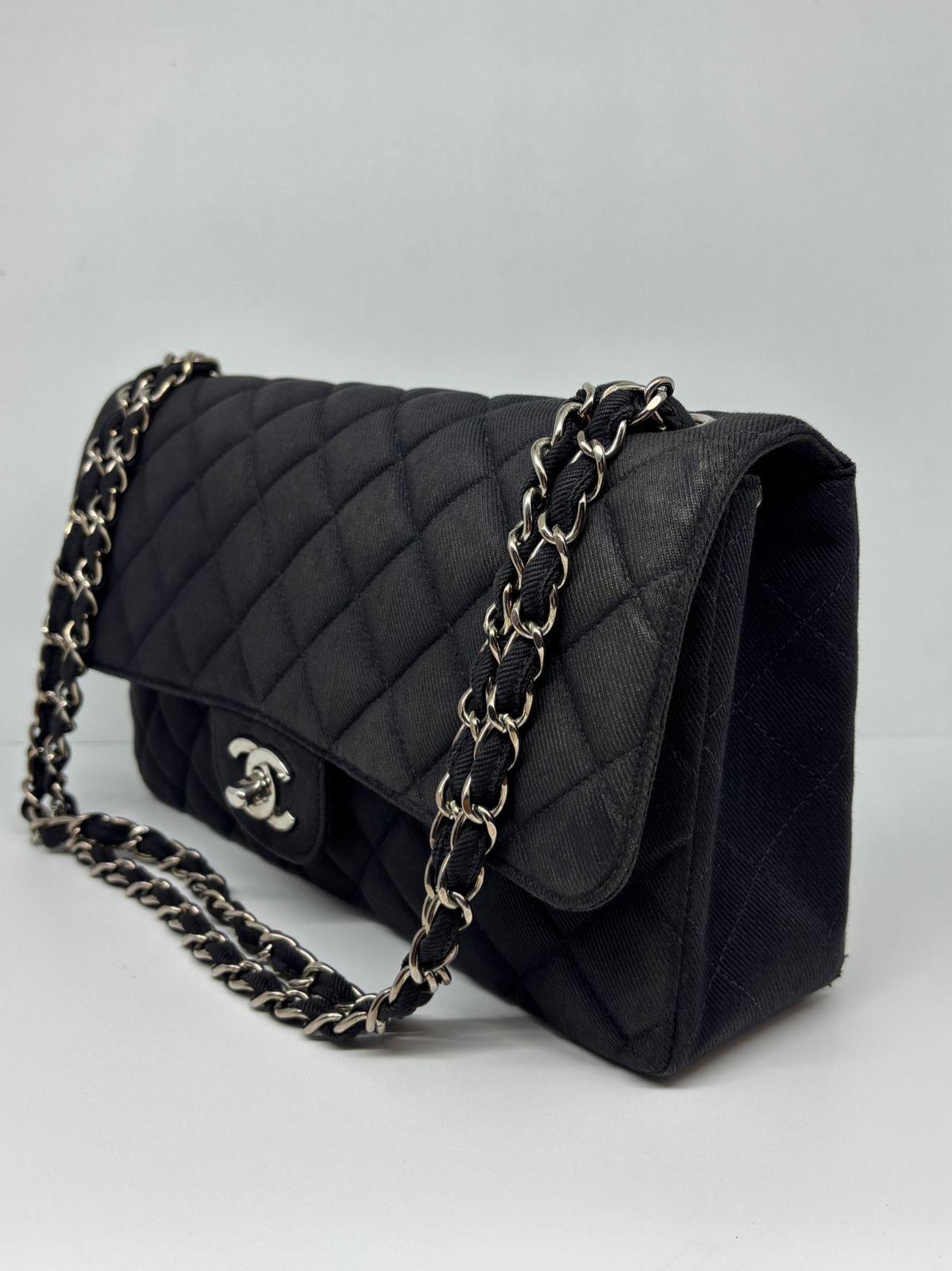 Vintage 1990s Black Canvas Quilted Classic Medium Shoulder Single Flap Bag For Sale 10